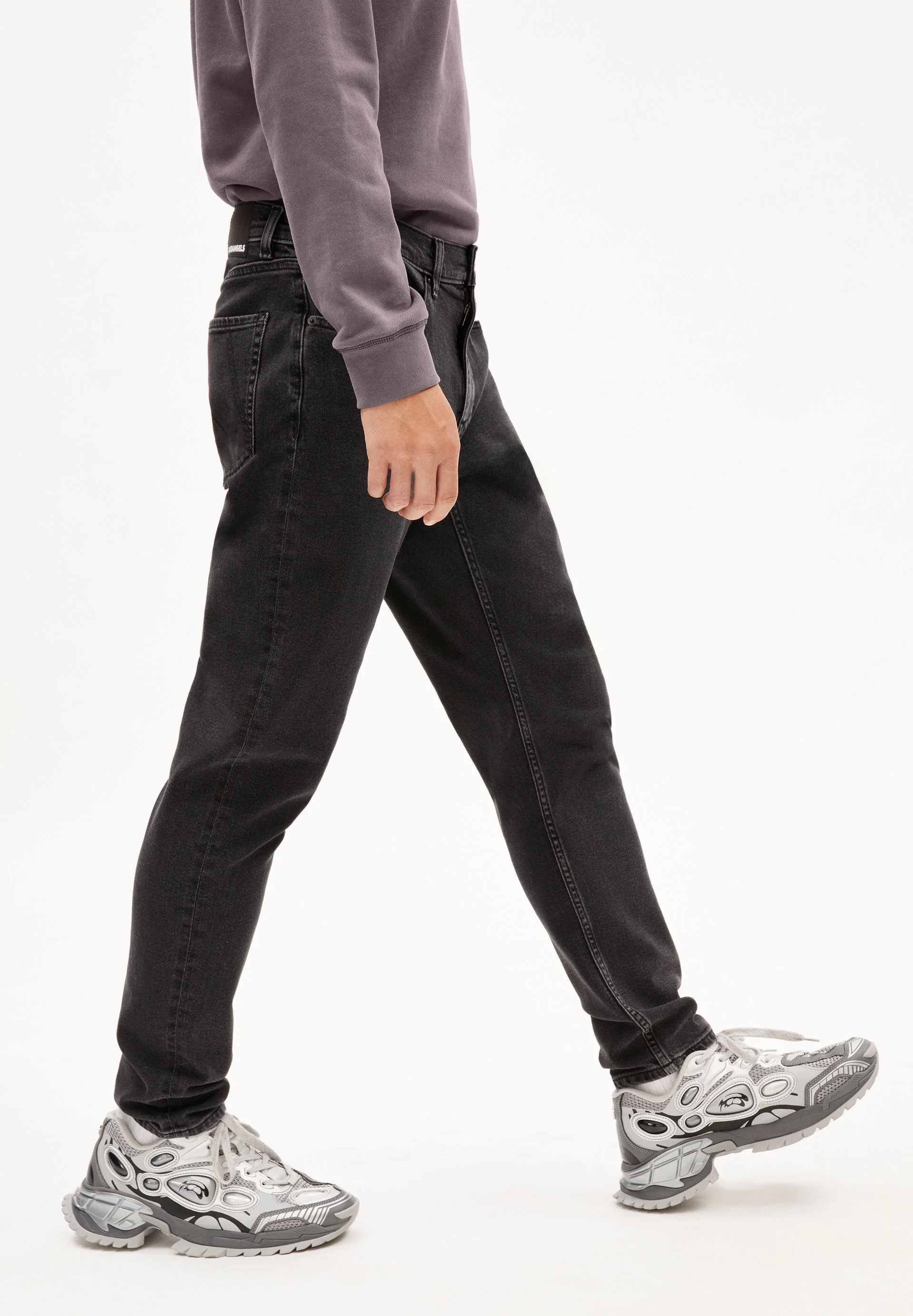 AARJO TARPA TAPERED JEANS | black washed authentic - Image 6
