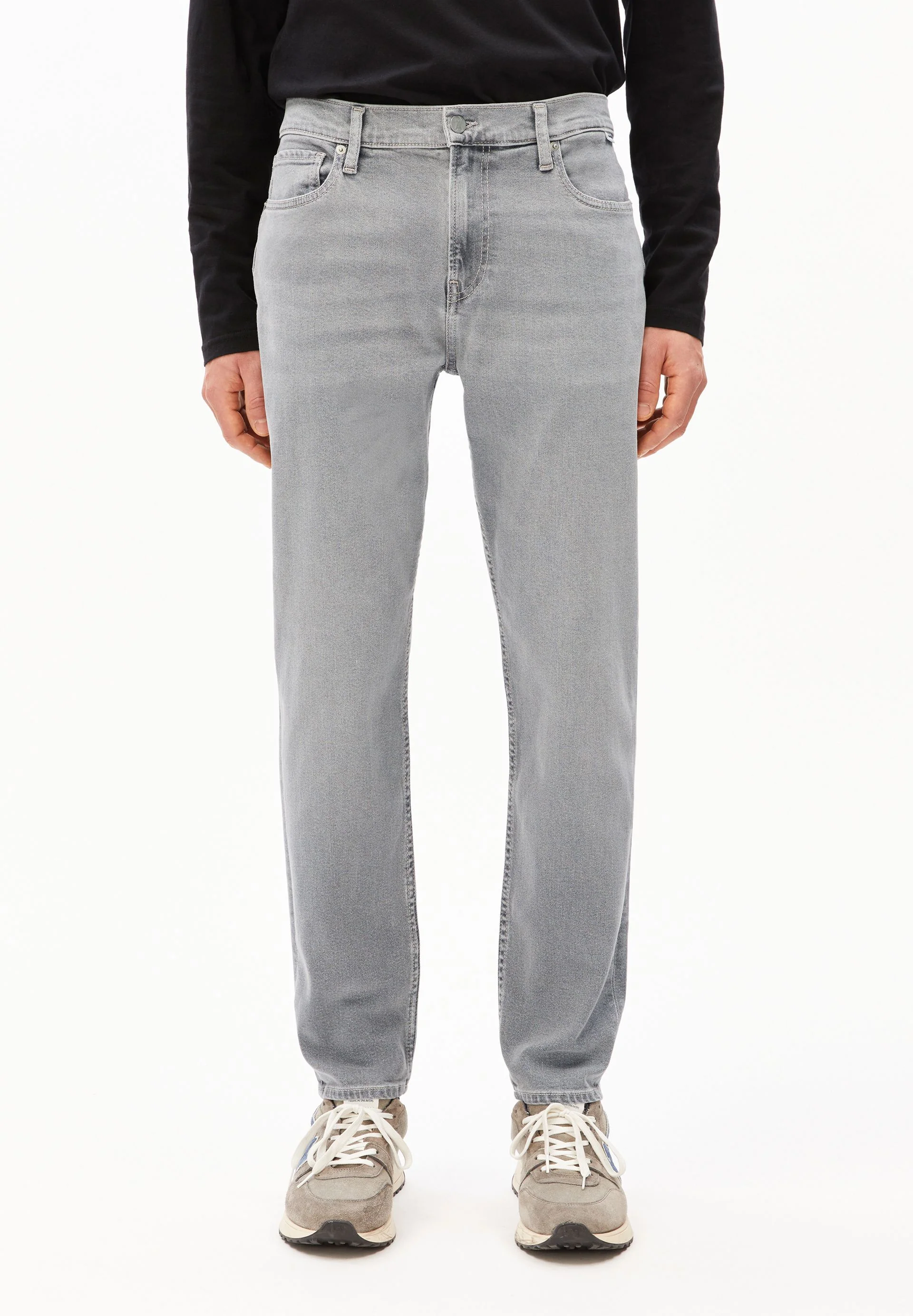 AARJO TARPA TAPERED JEANS | mauna