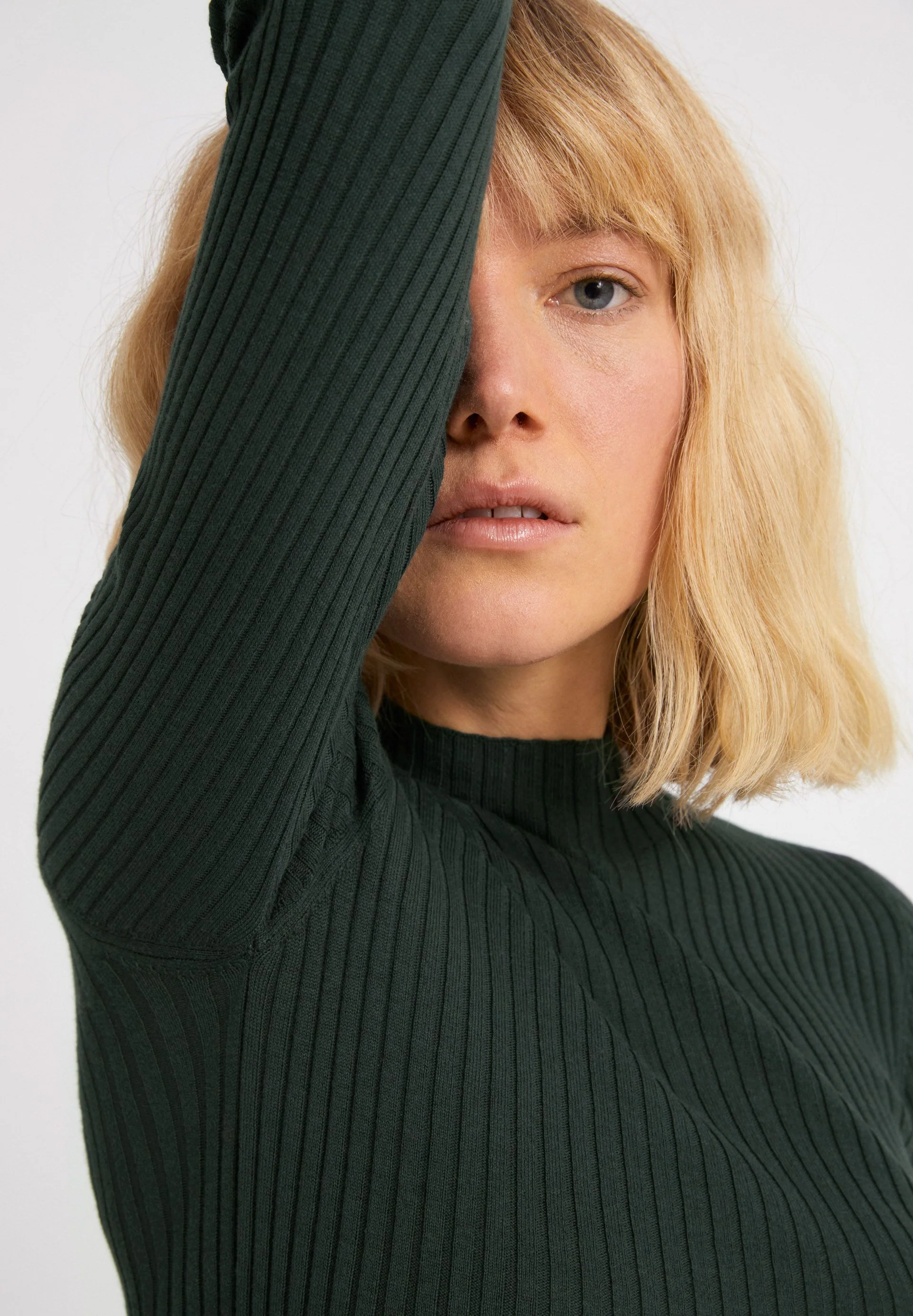 ALAANIA | vintage green - Image 3