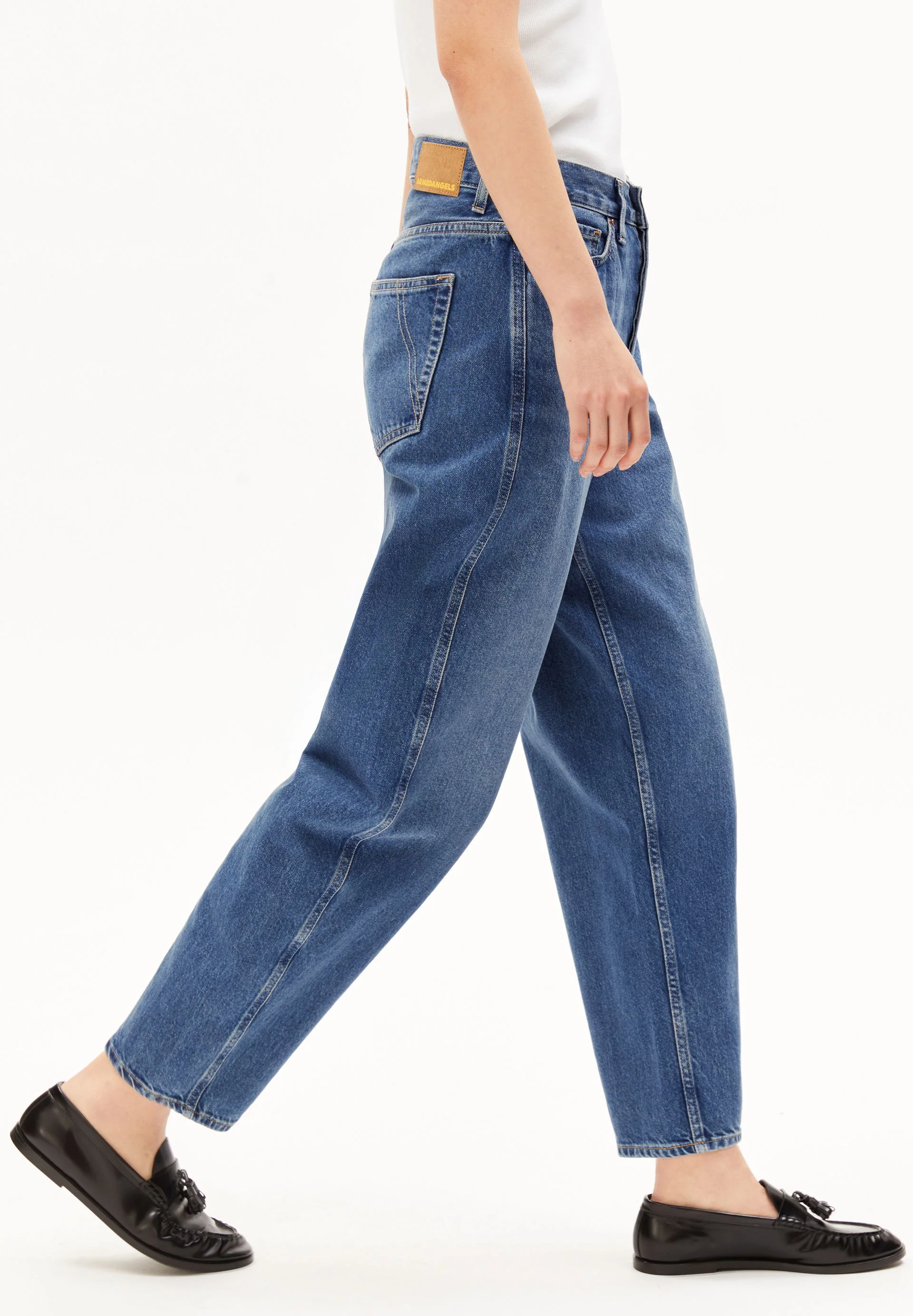 BAARLY HIGH WAIST BARREL JEANS | crunchy - Image 6