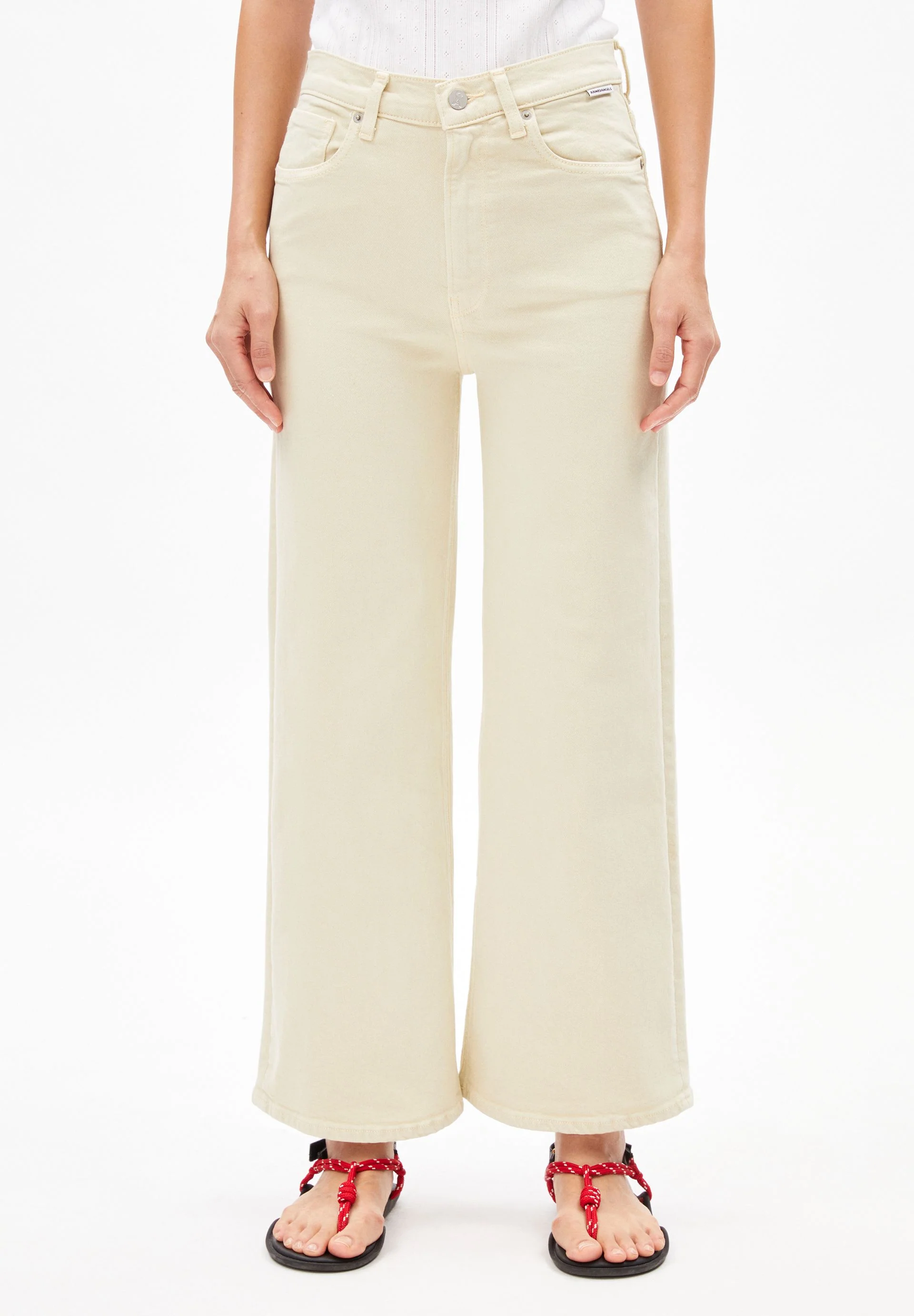 MURLIAA CROPPED | summer hay