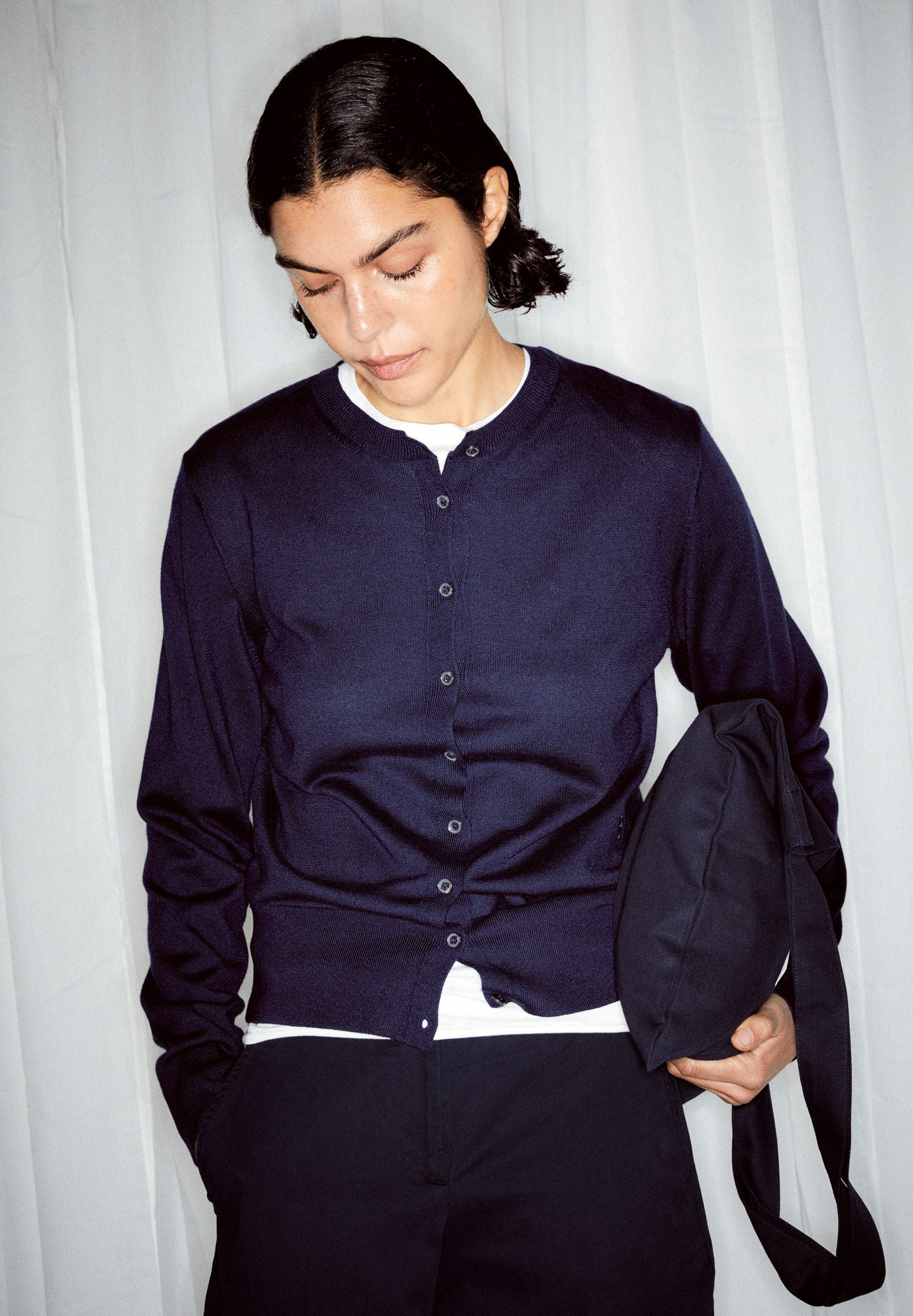 FEINSTRICKCARDIGAN | tinted navy - Image 4