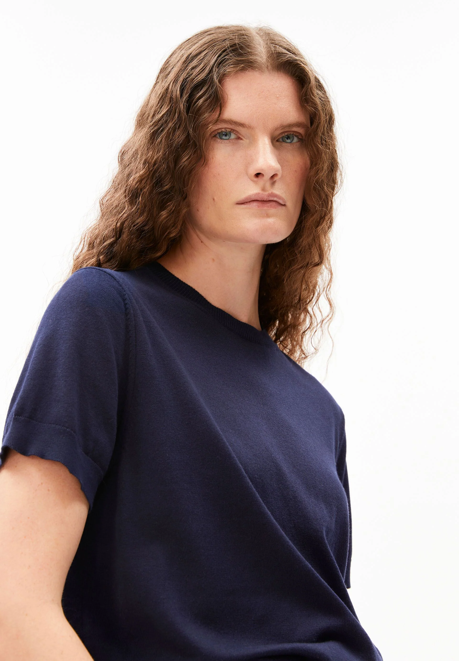 KURZÄRMLIGER STRICKPULLOVER | tinted navy - Image 3