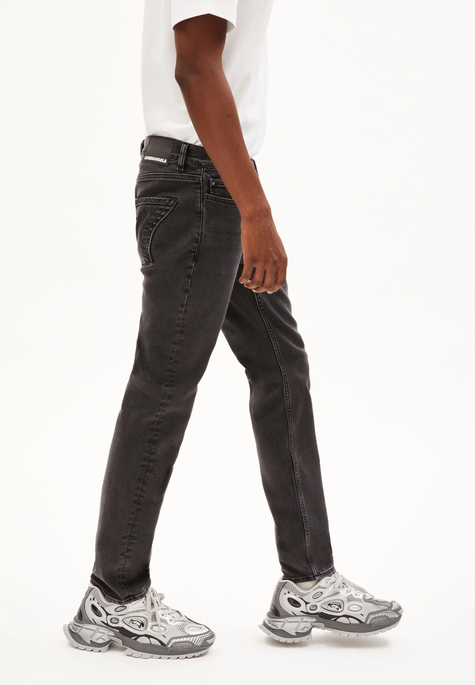 IAAN SLIM JEANS | smoked - Image 6