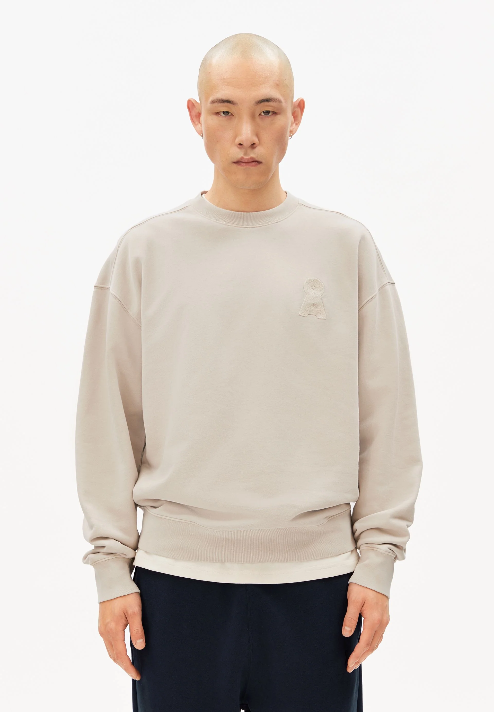 ICONIC Å GMT DYE SWEATSHIRT | sand stone washed