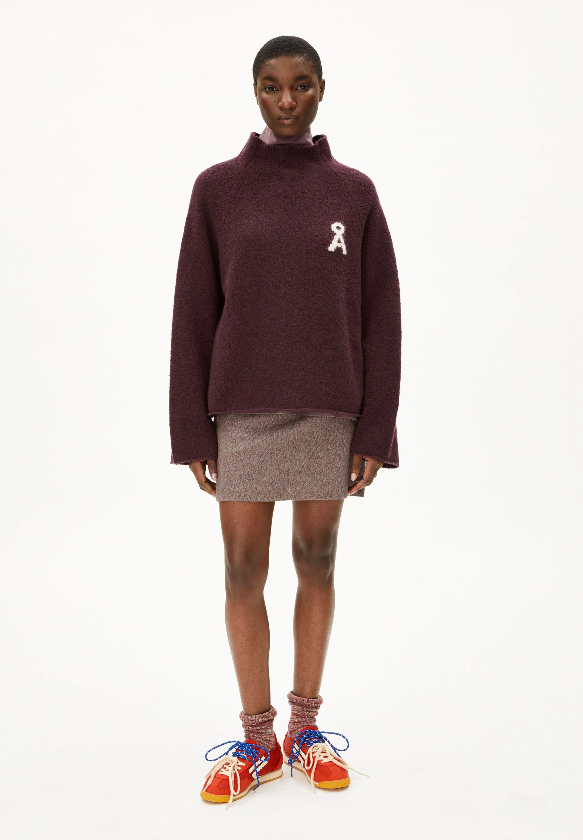 ICONIC Å BOUCLÉ STRICKPULLOVER | dark cranberry-oatmilk - Image 5