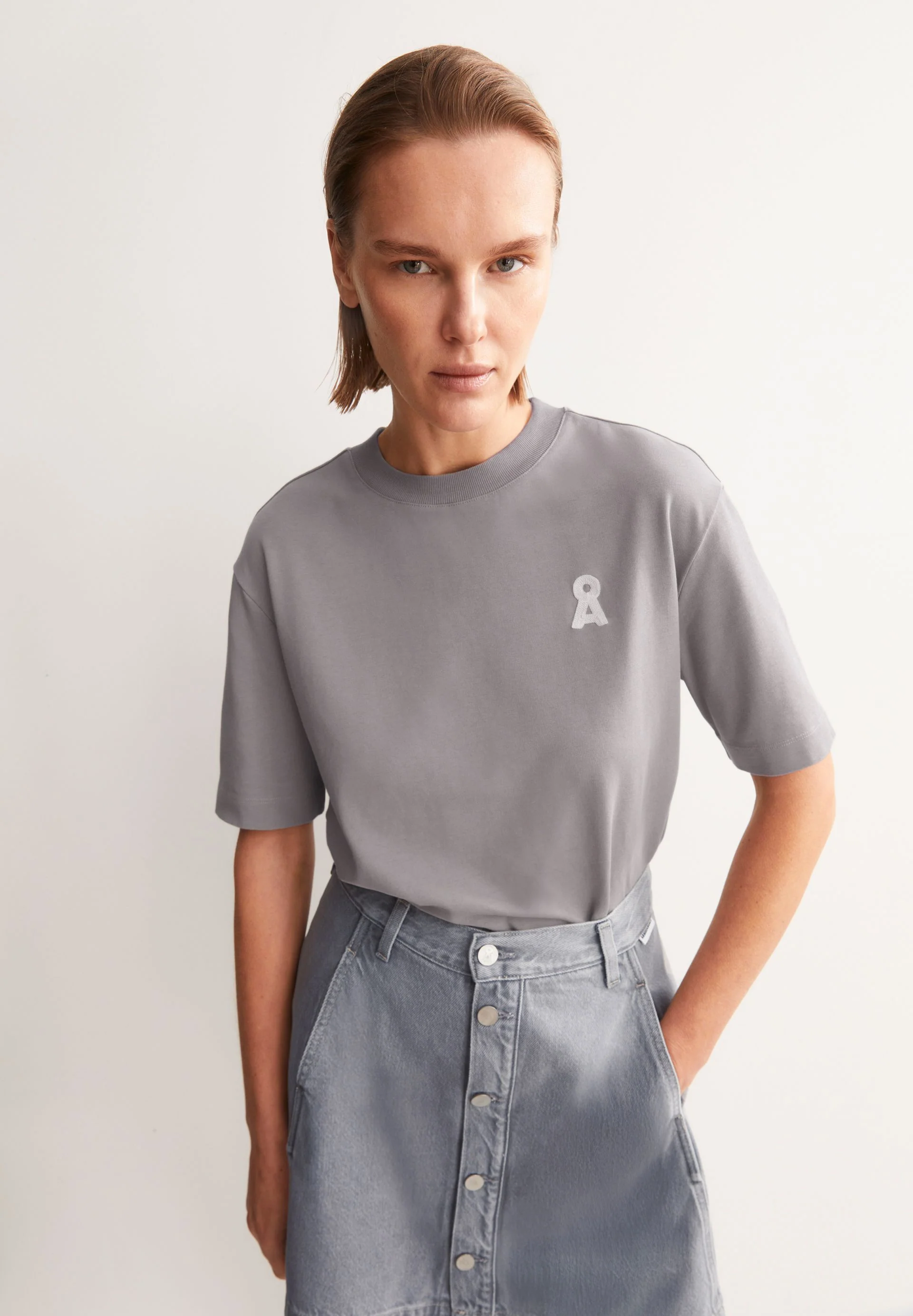 ICONIC Å TARJAA T-SHIRT | seal grey - Image 4