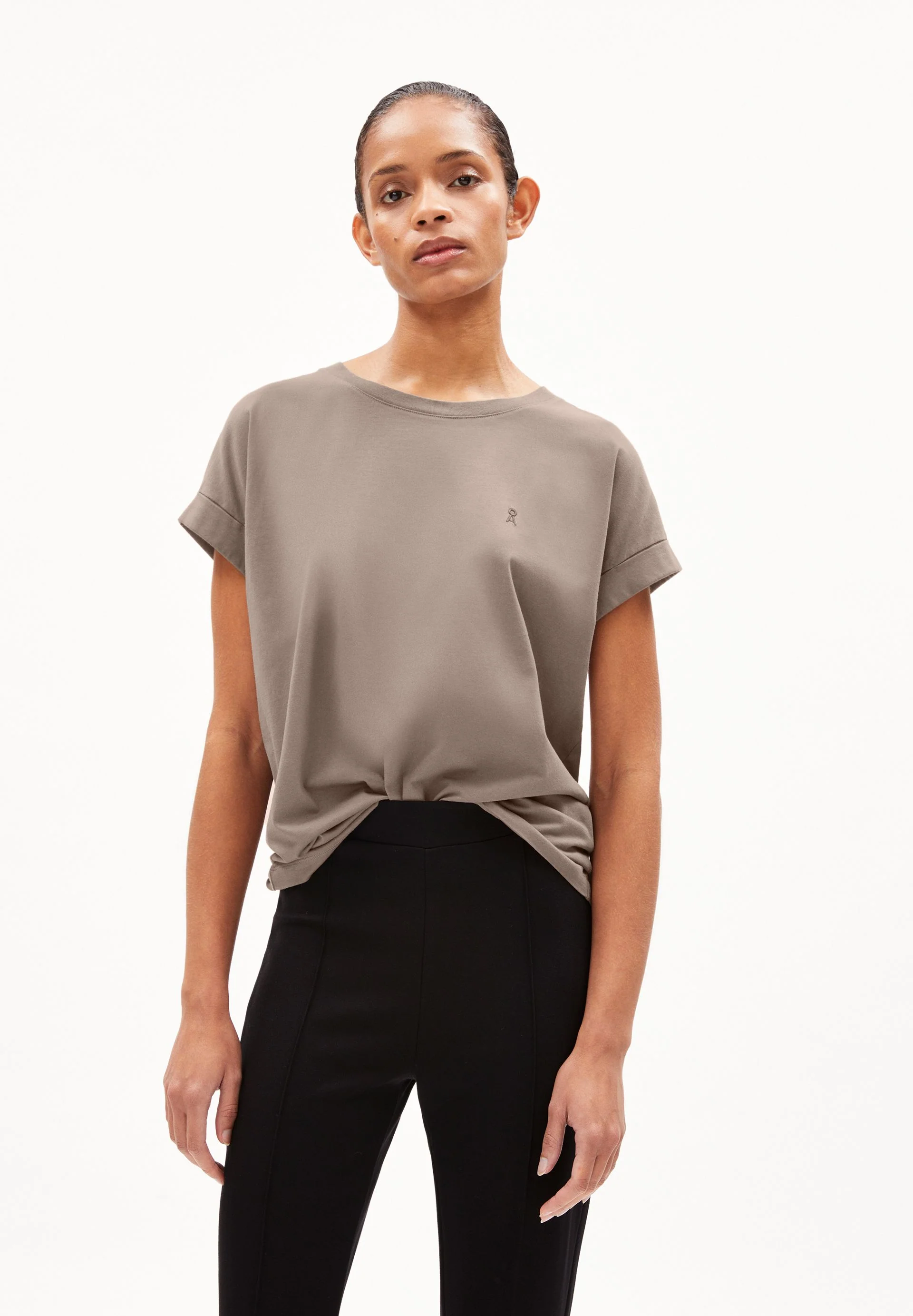 IDAARA T-SHIRT | muddy water
