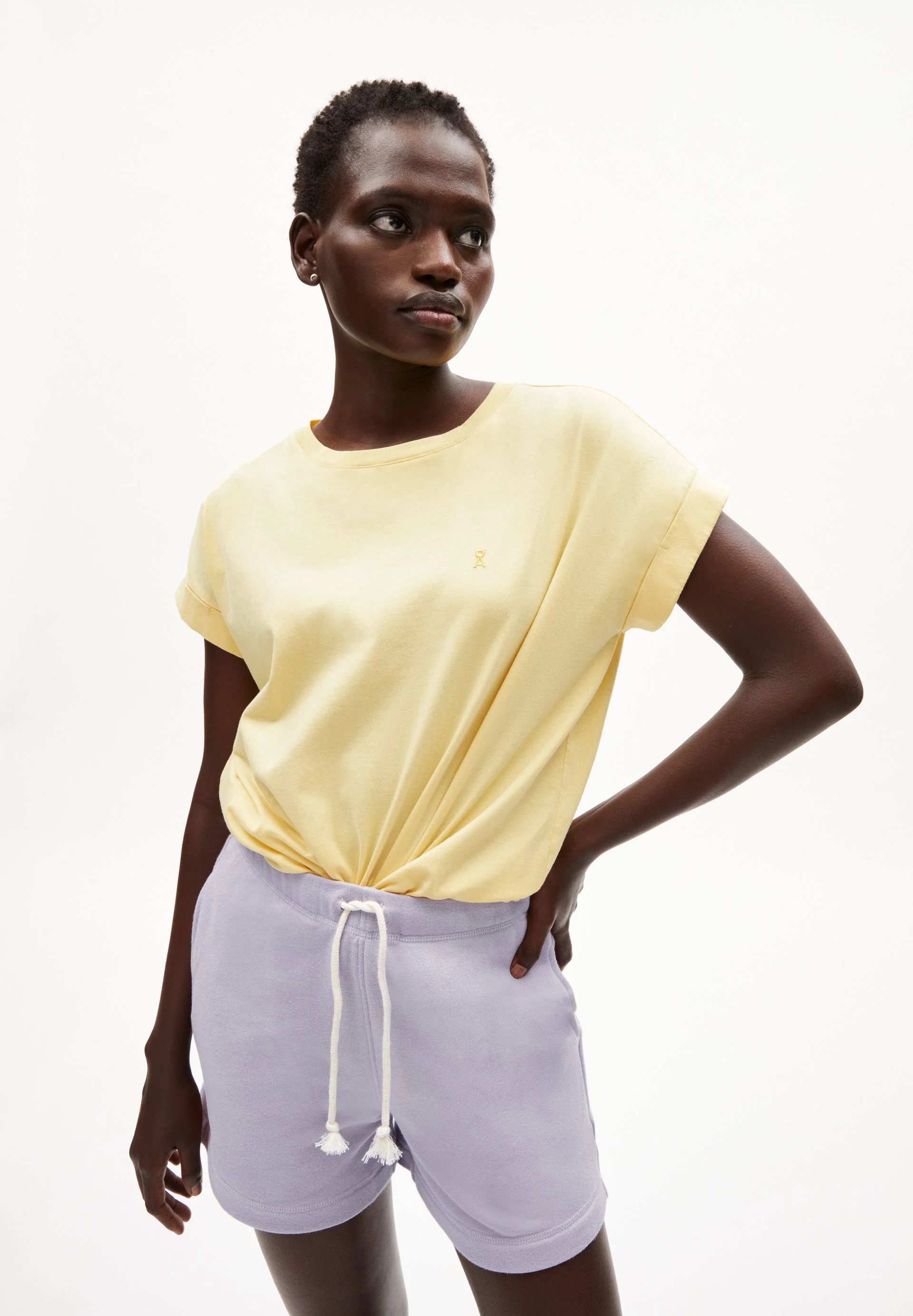 IDAARA T-SHIRT | straw