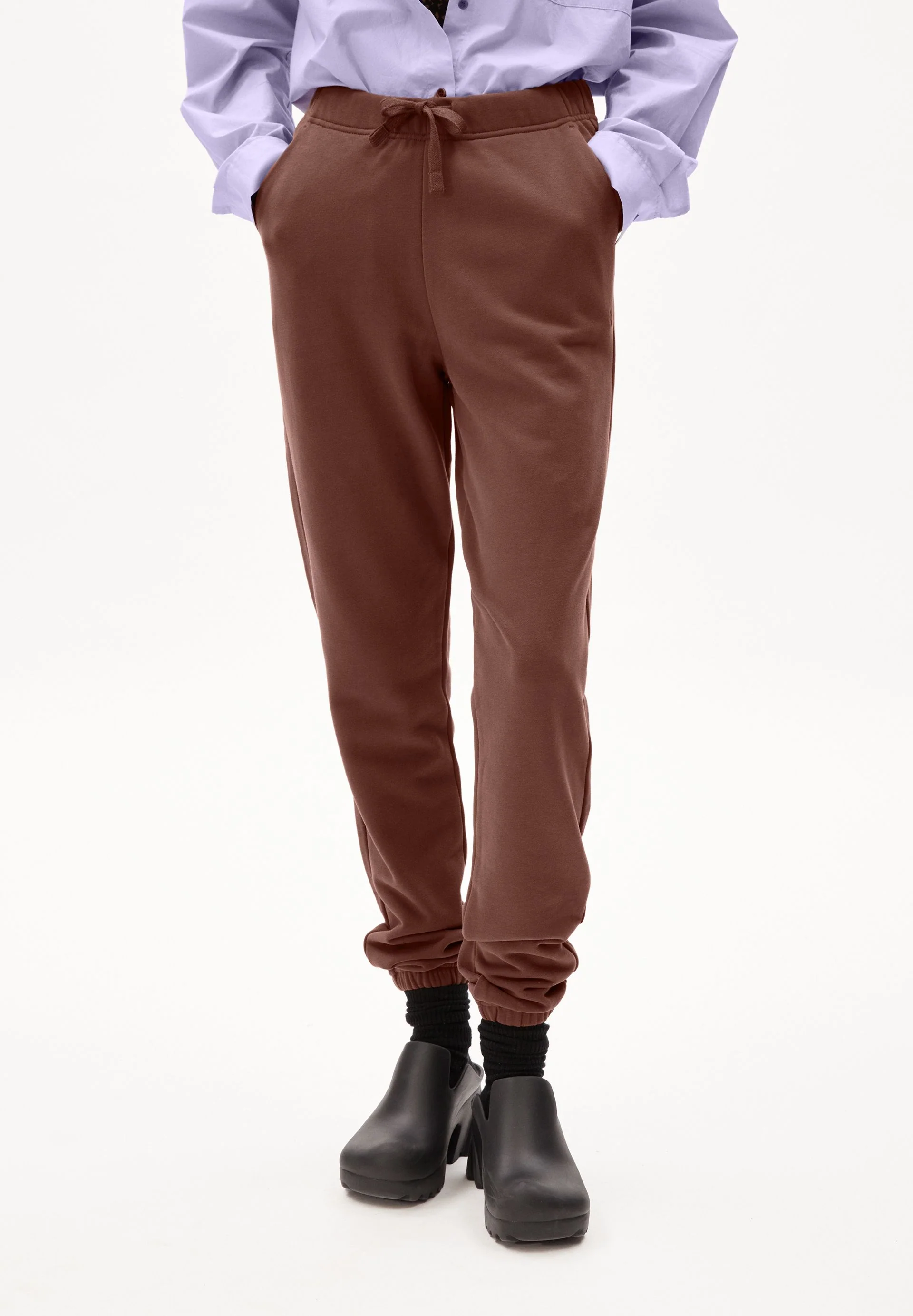 IVAA | deep brown