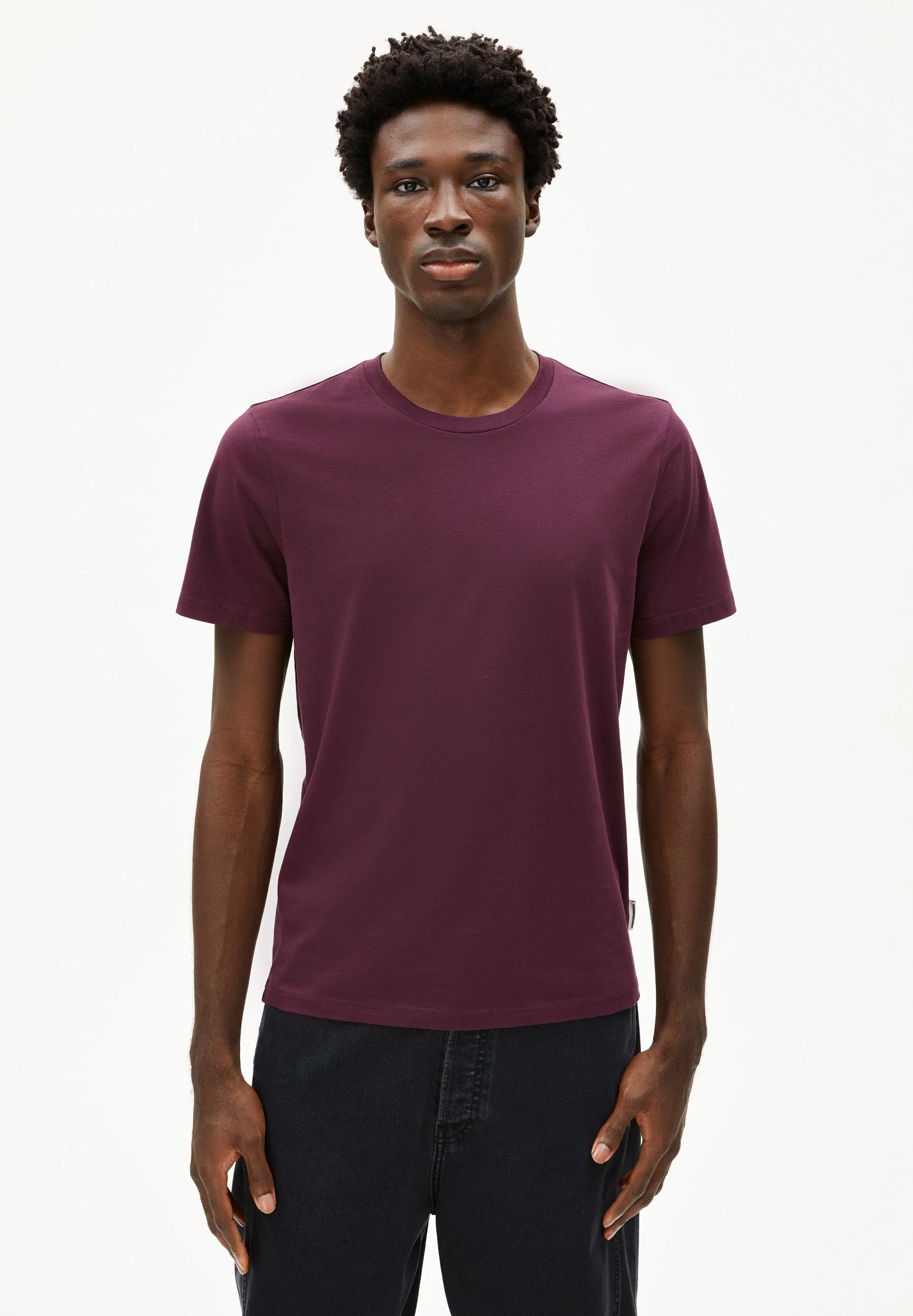 JAAMES T-SHIRT | dark cranberry