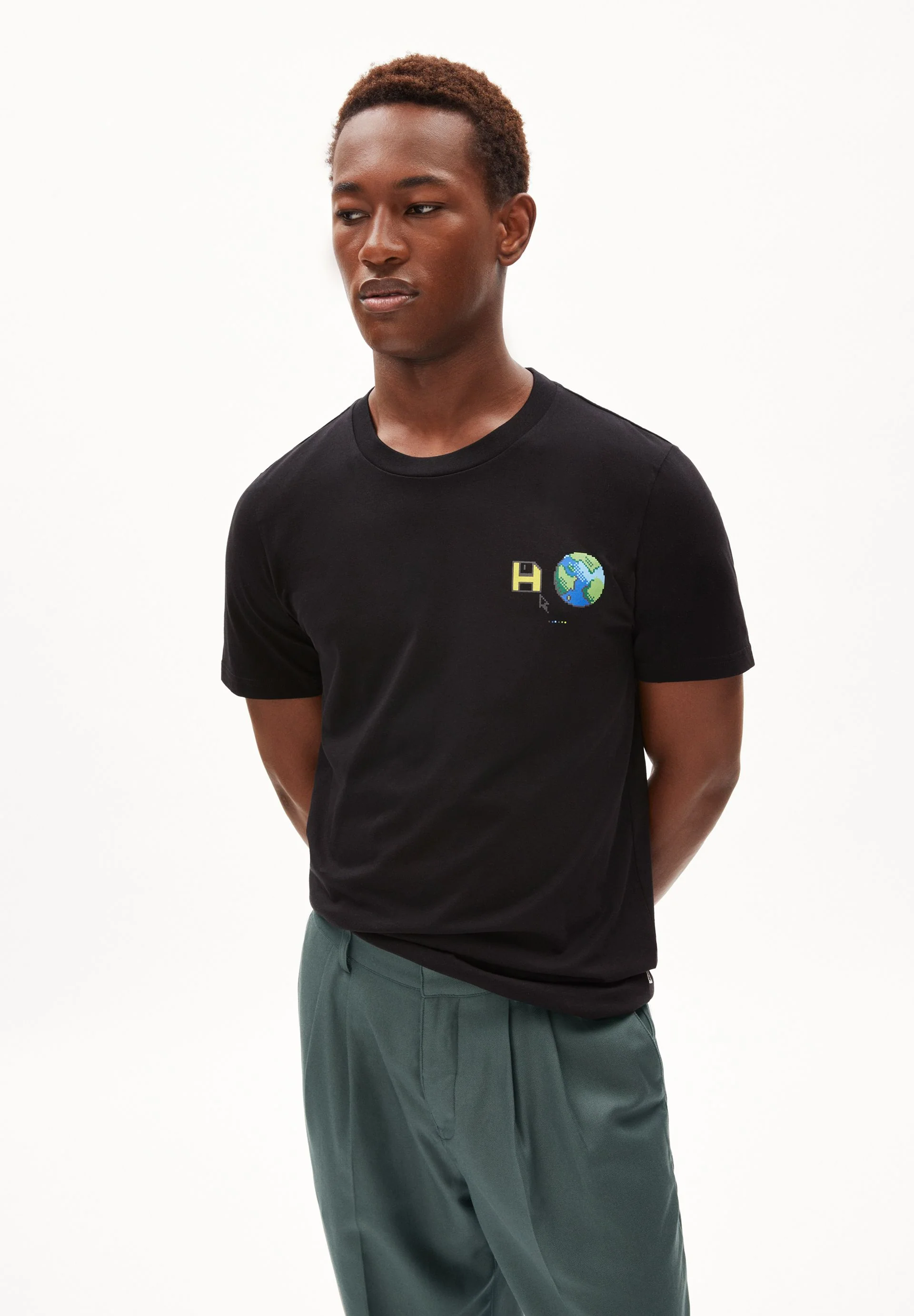 JAAMES SAAVE | black