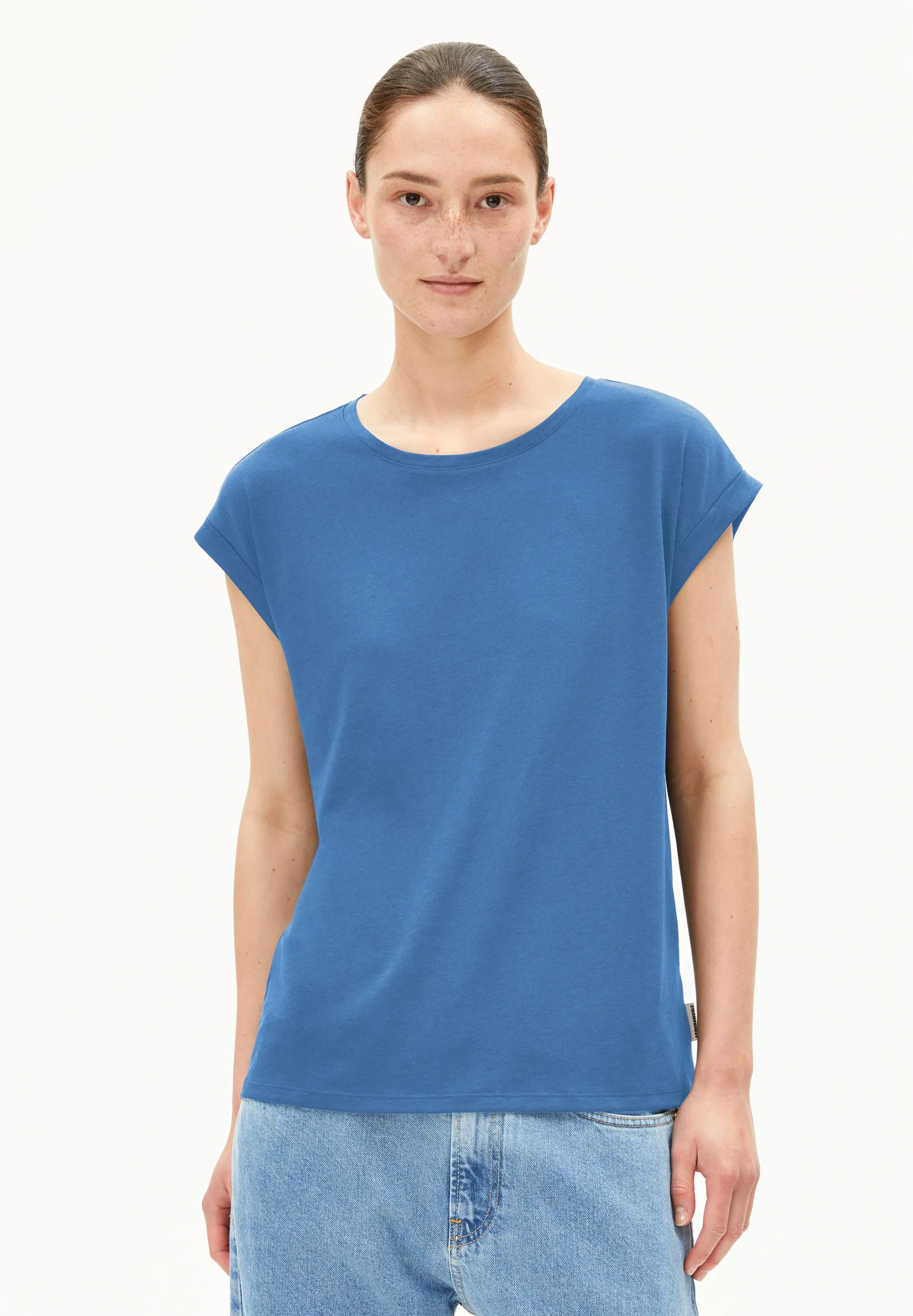 JILAANA T-SHIRT | dark morning