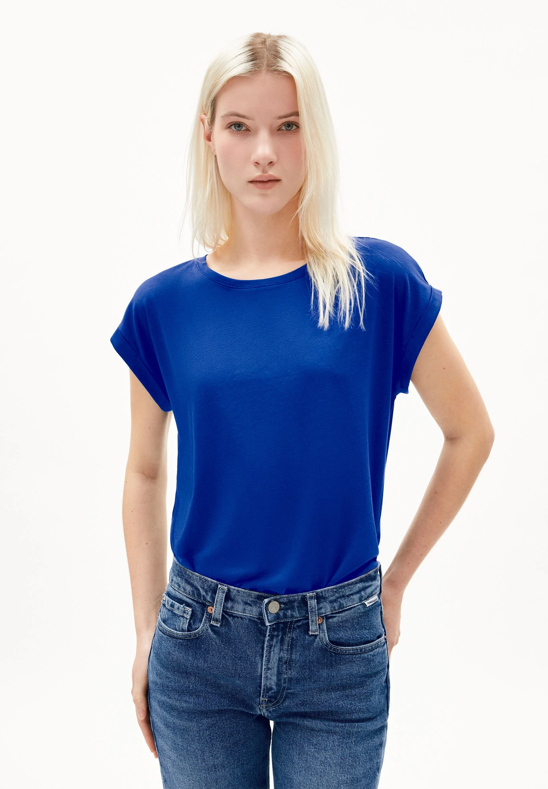 JILAANA T-SHIRT | lapis blue