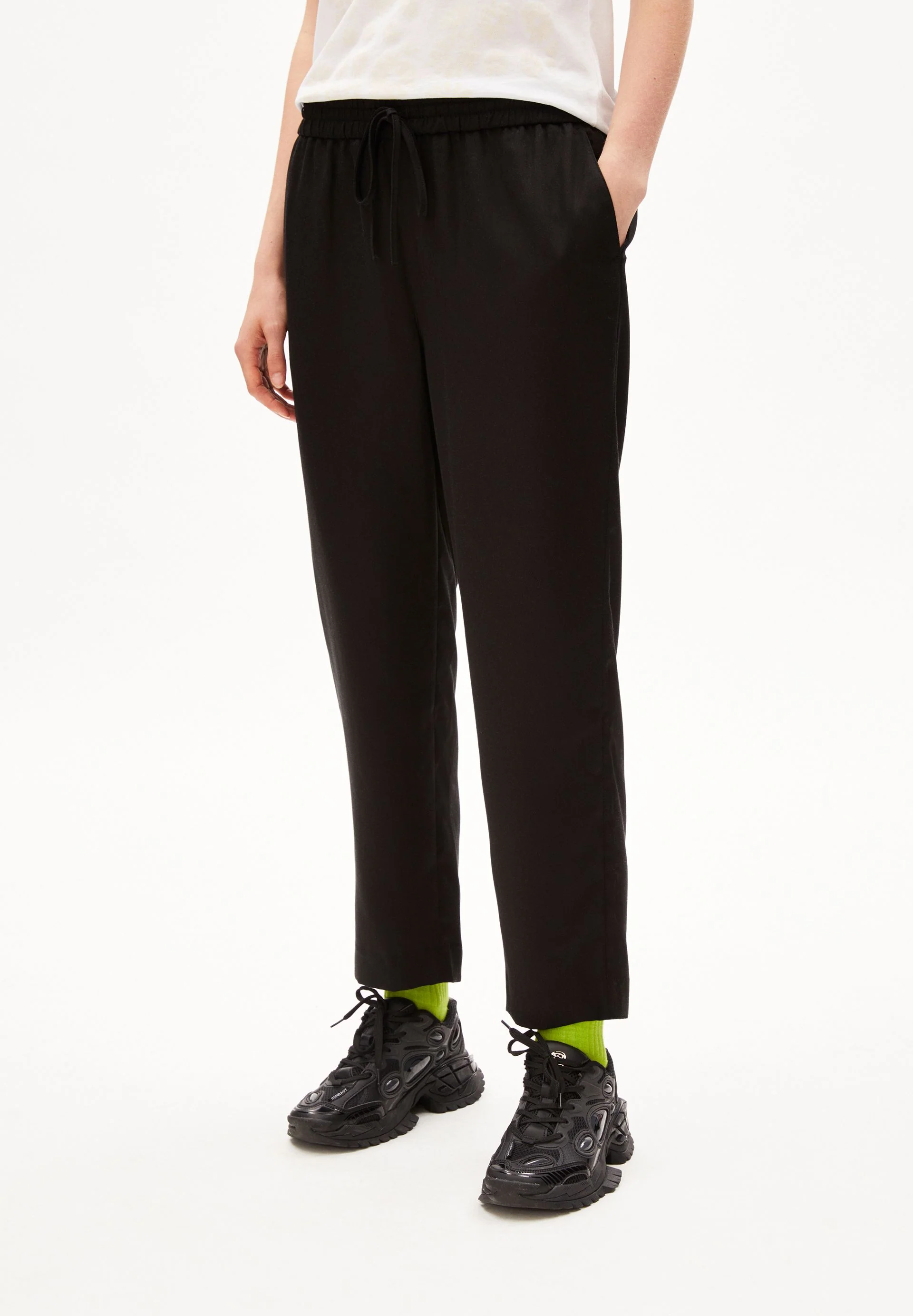 KAADIA TAPERED