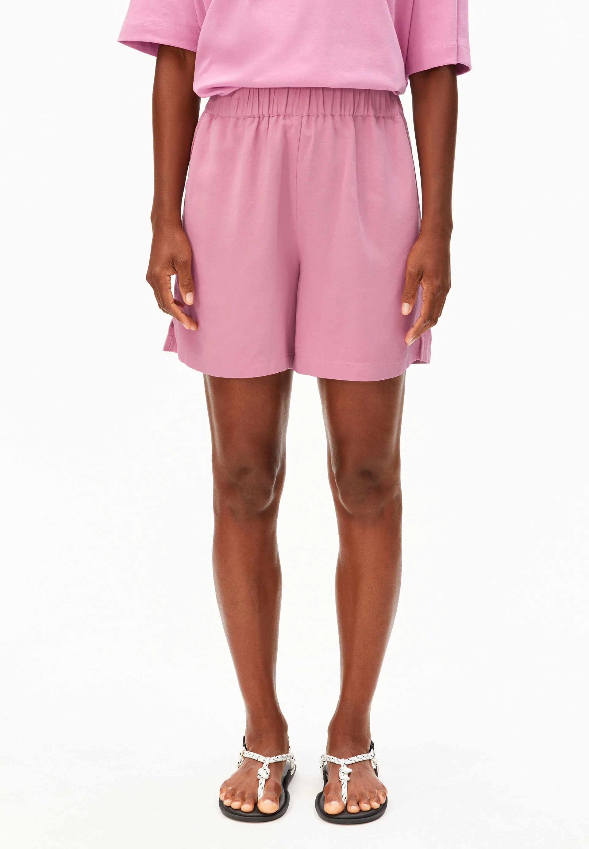 LEINEN-MIX PULL-ON SHORTS | washed berry