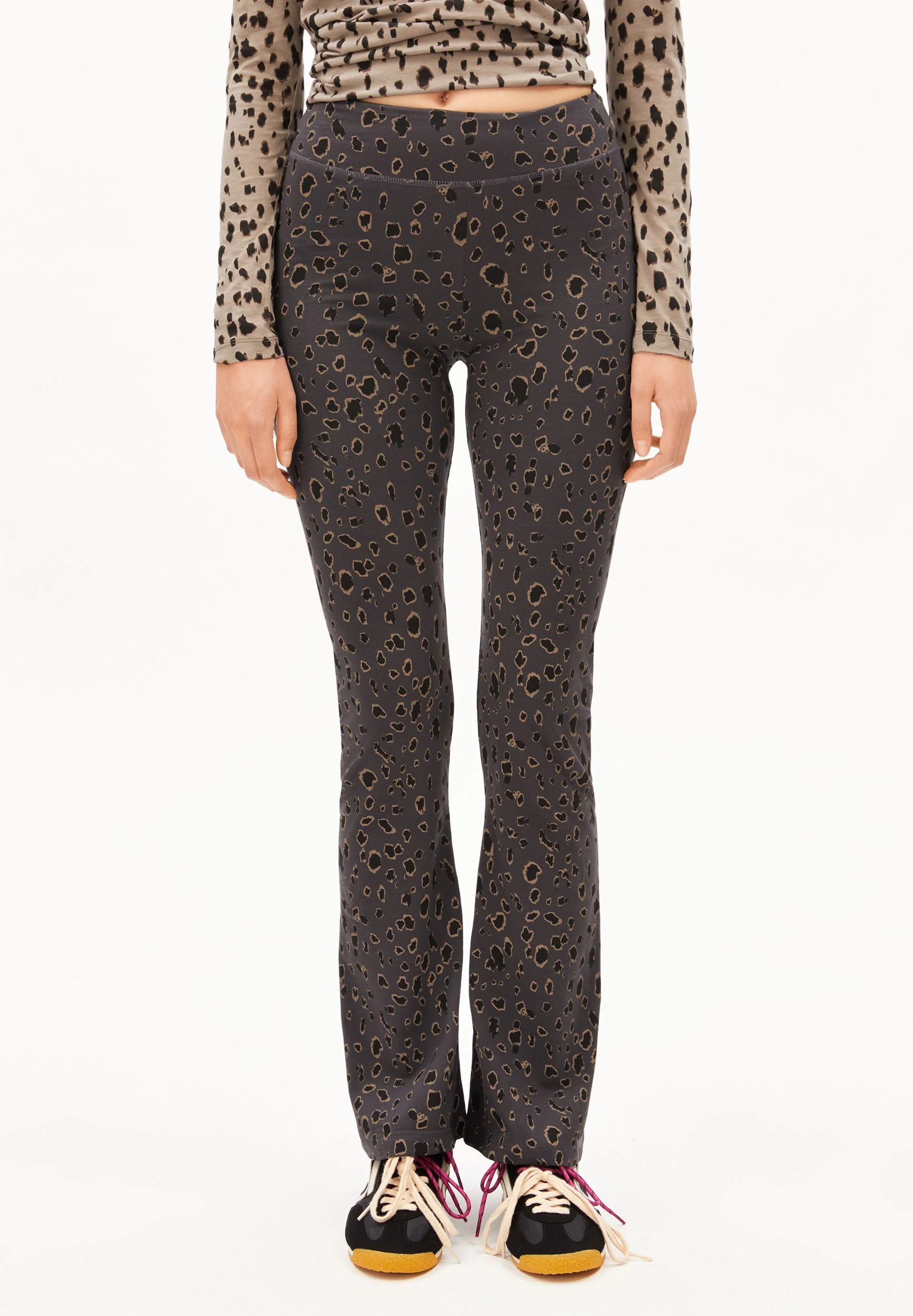 LEO REHMAA LEGGINGS