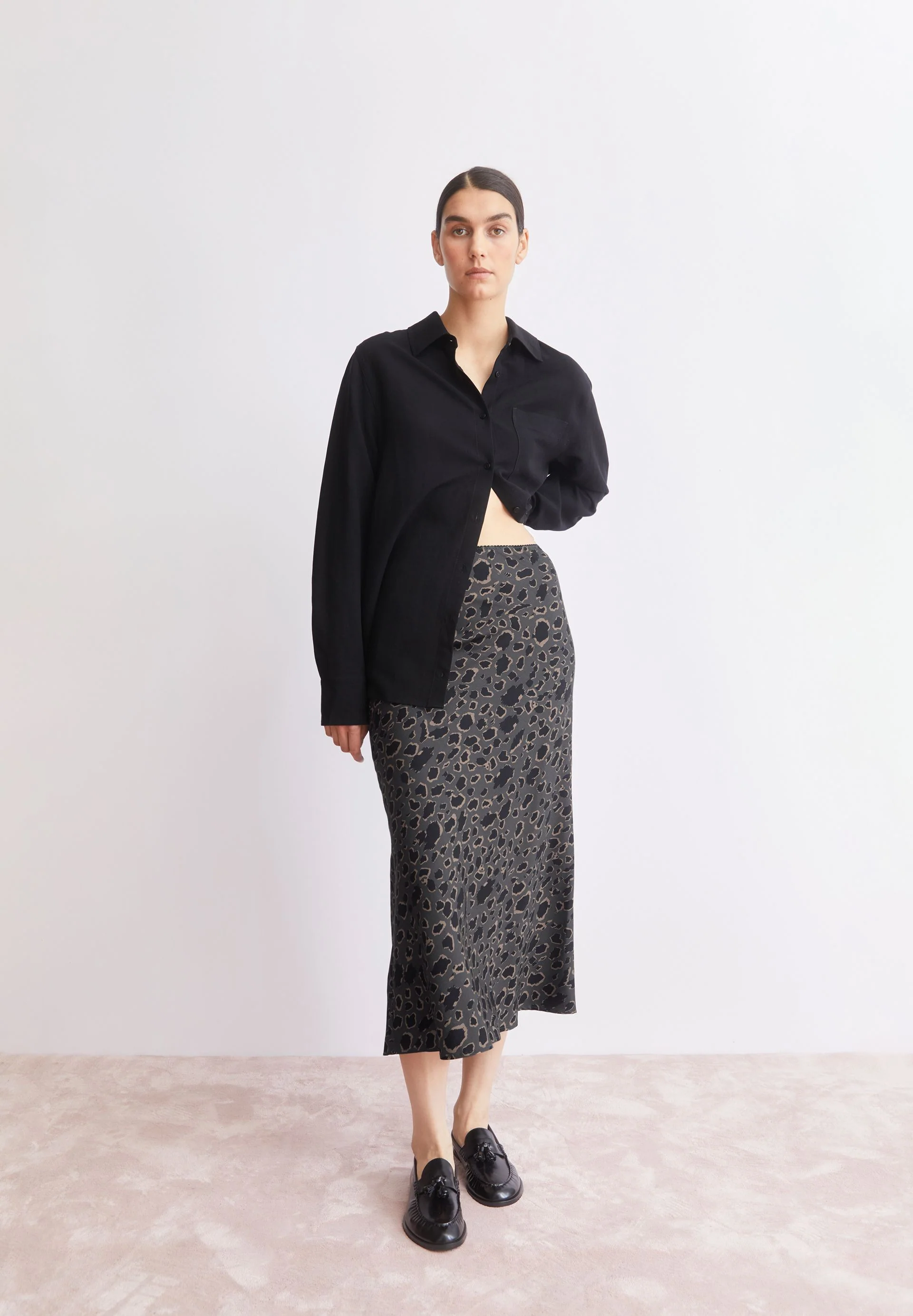 LEINEN-MIX BLUSE | black - Image 4