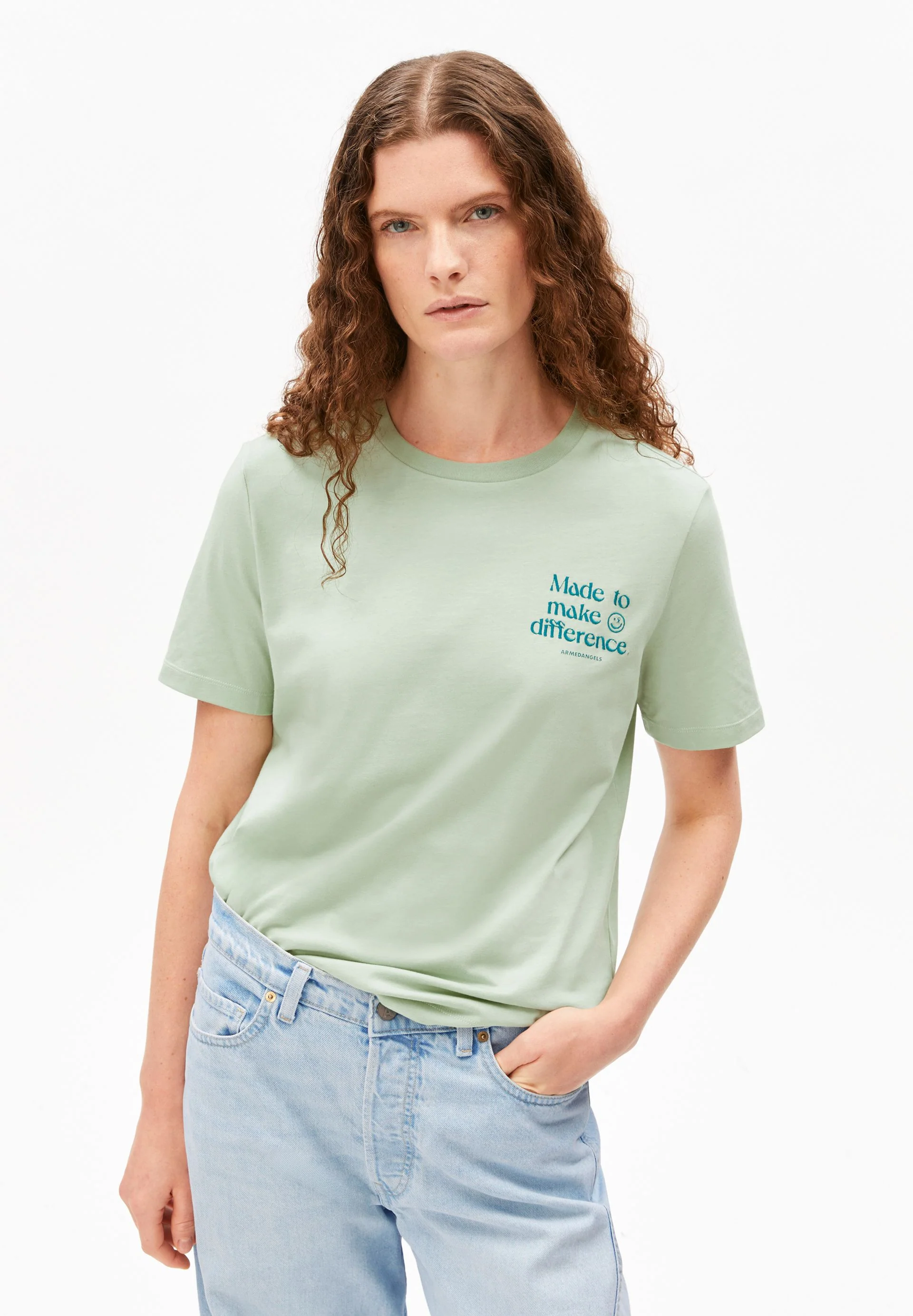 LUALAA EMBRO T-SHIRT | foam