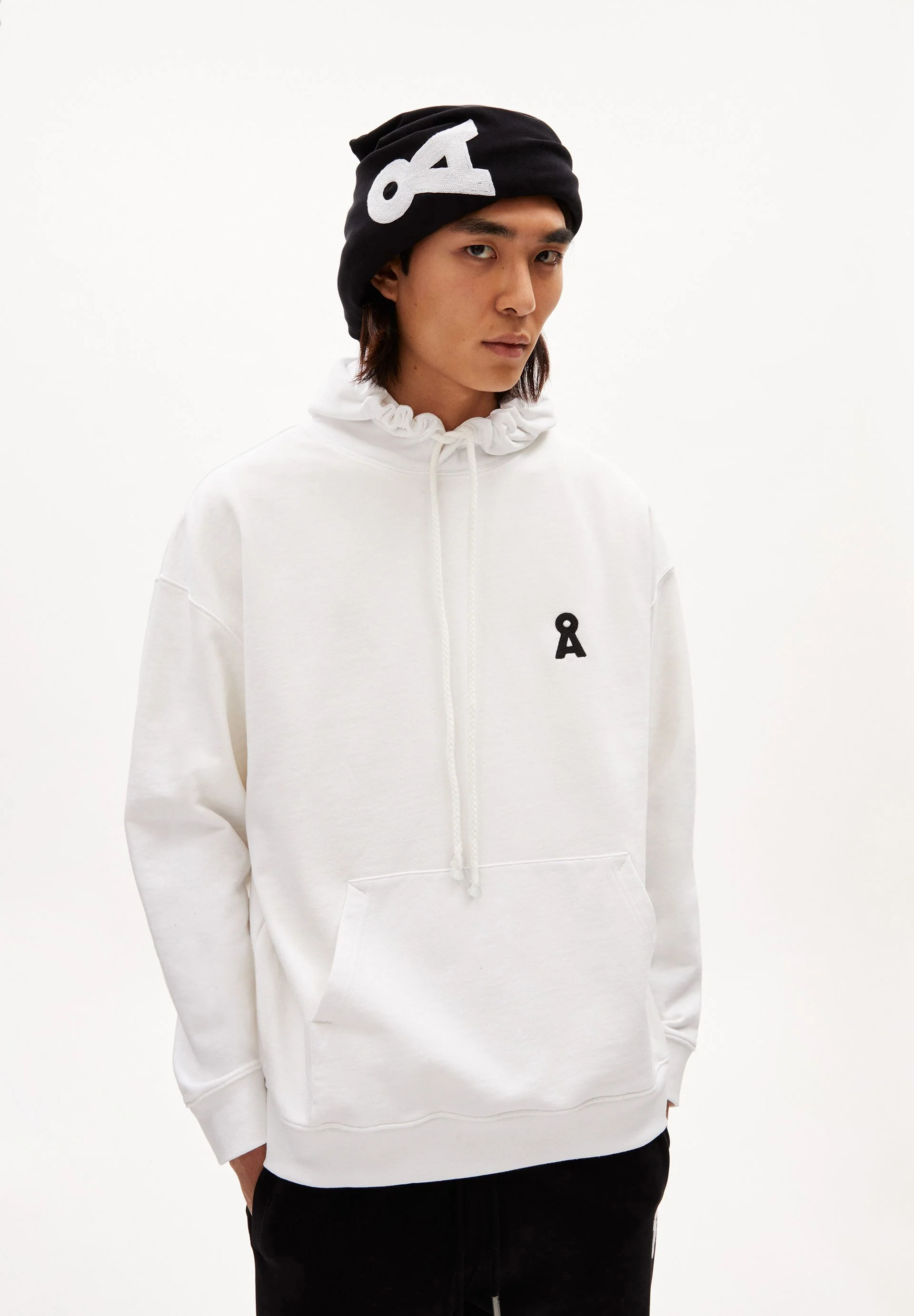 MAALI ICONIC CAPSULE | white