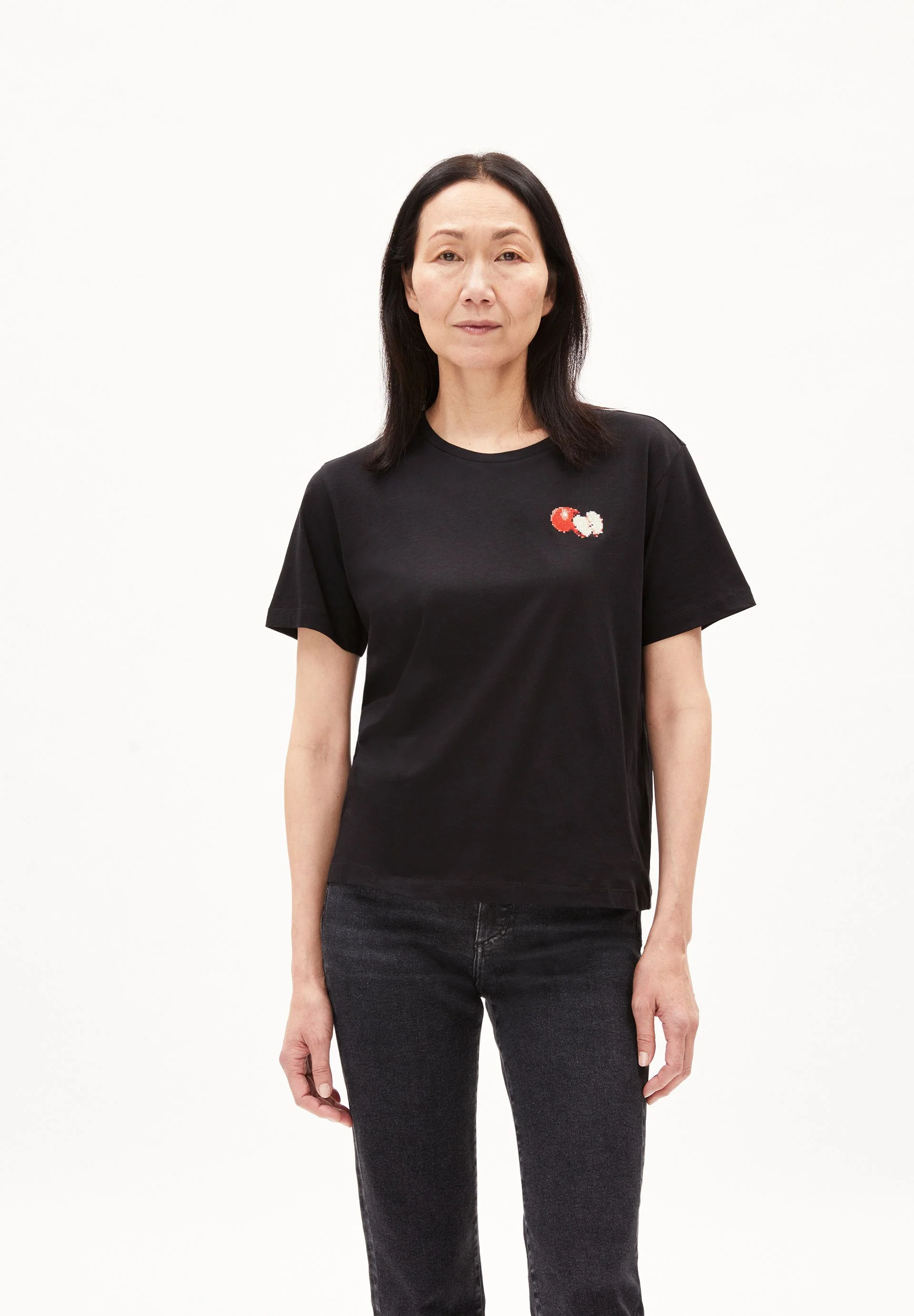 MAARLA FRUITS | black