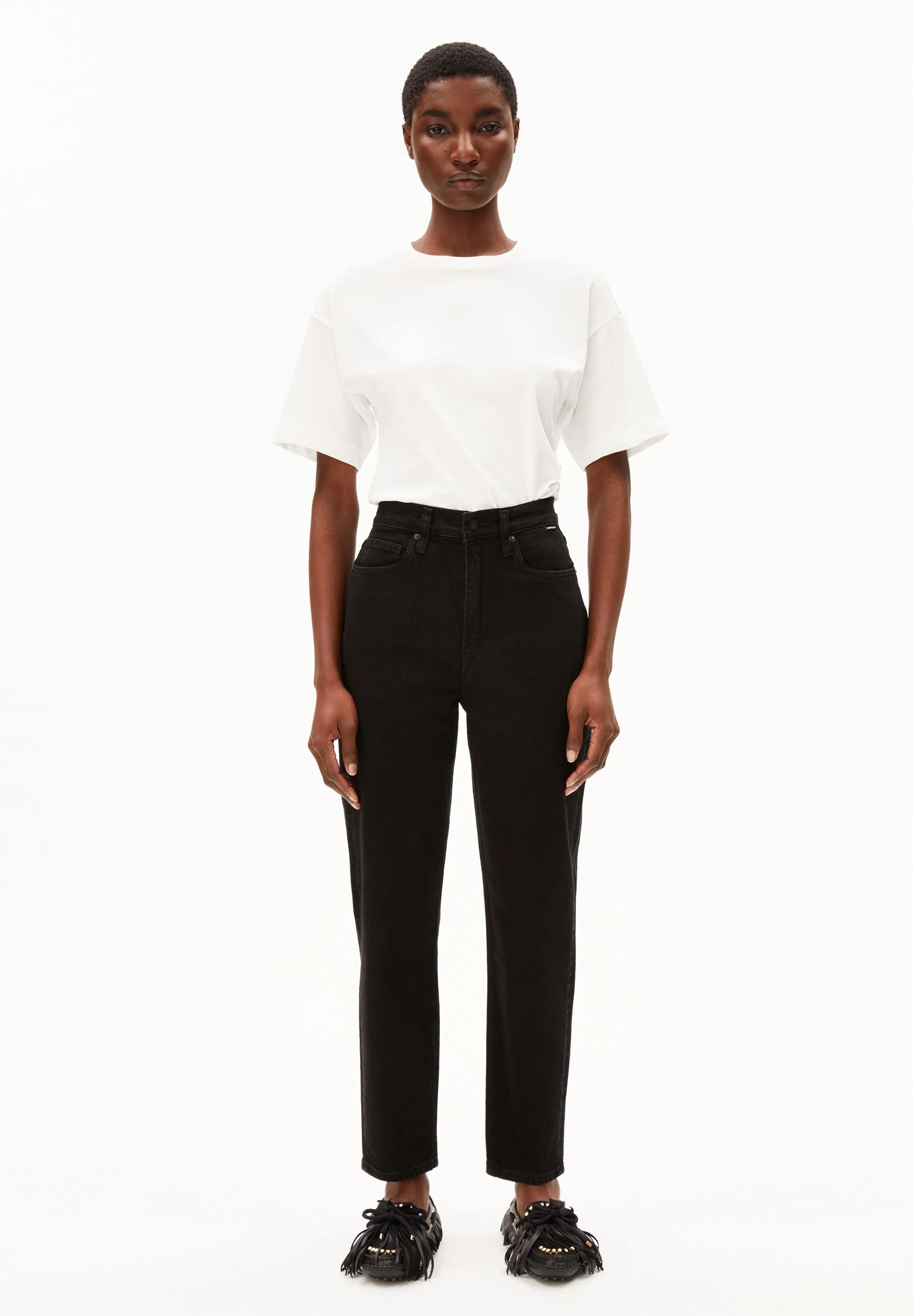 MAIRAA HIGH WAIST MOM JEANS | black - Image 5