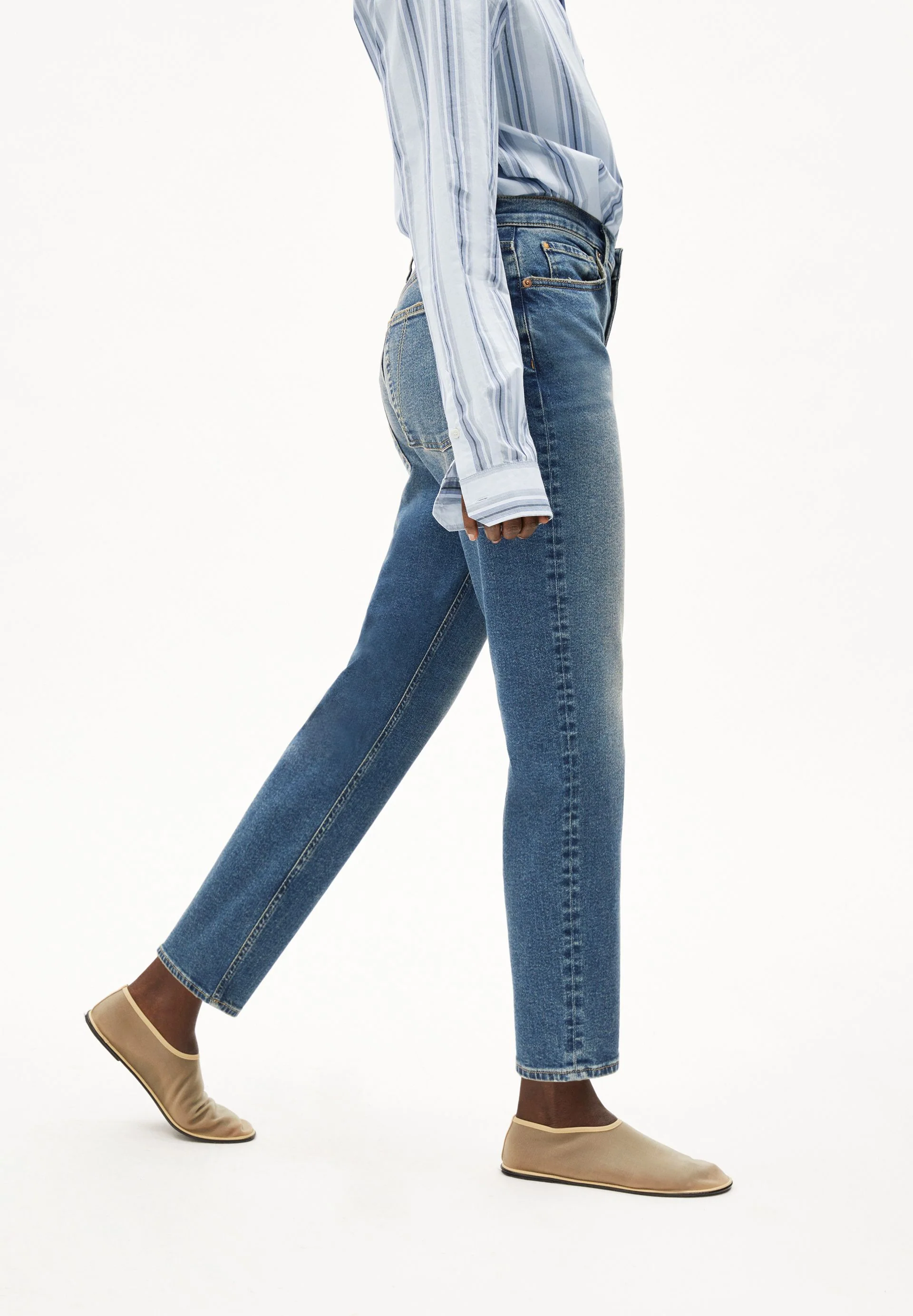 MAIRAA HIGH WAIST MOM JEANS | callisto - Image 6