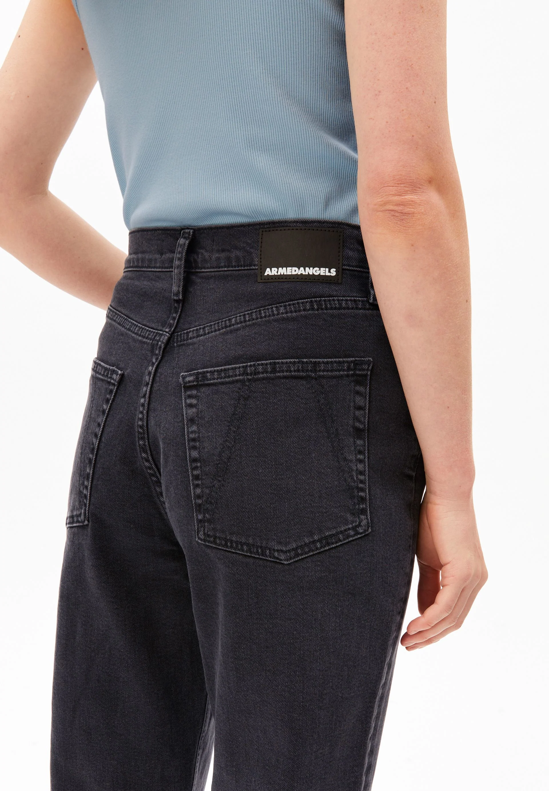 MAIRAA HIGH WAIST MOM JEANS | ebony - Image 3