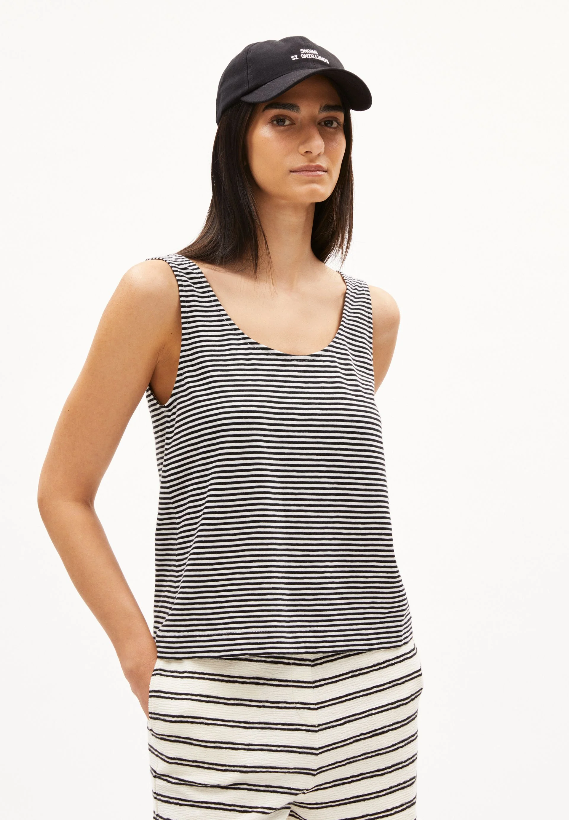 MINAAMI LITA TOP | black-oatmilk