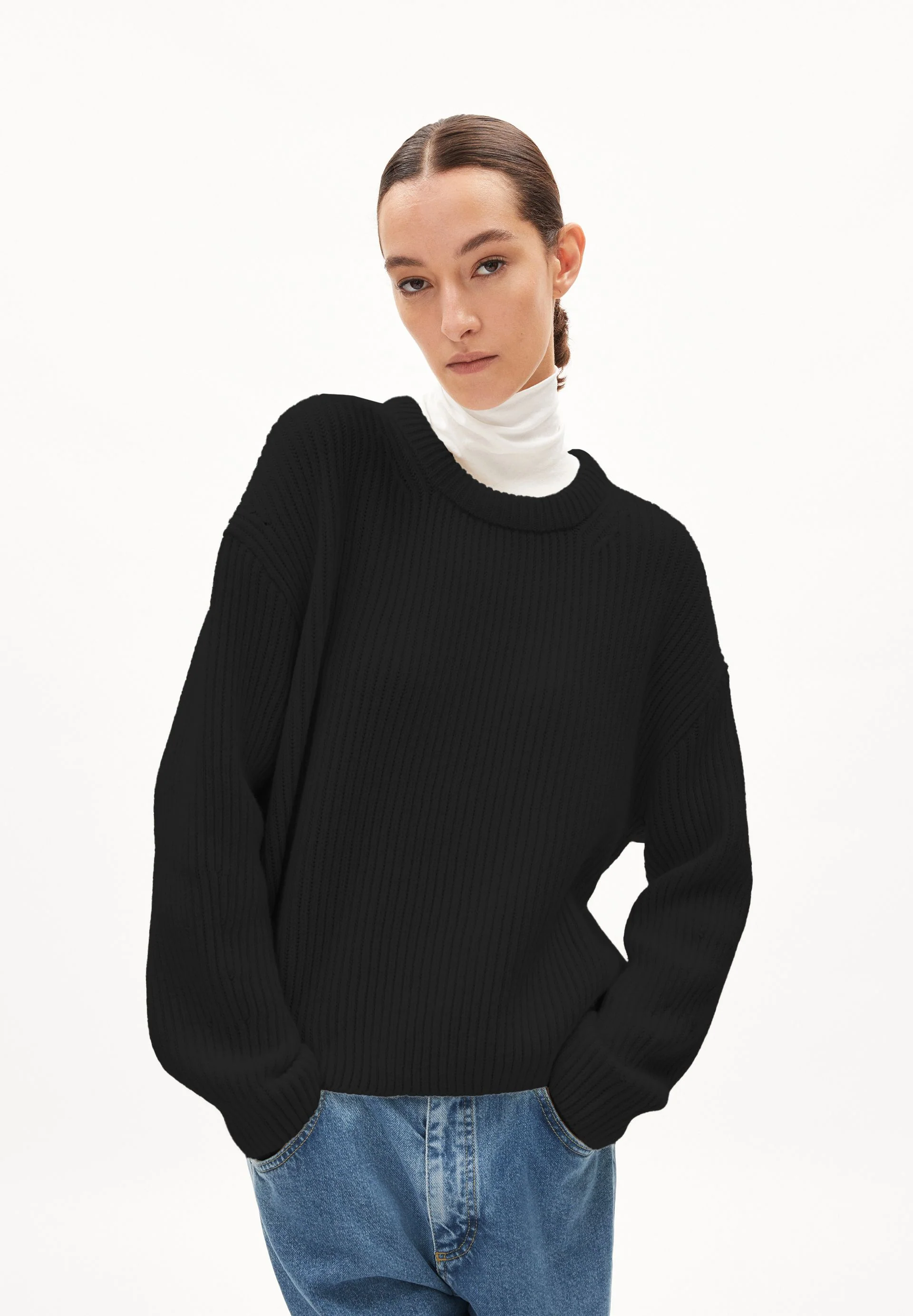 NAARUKO | black