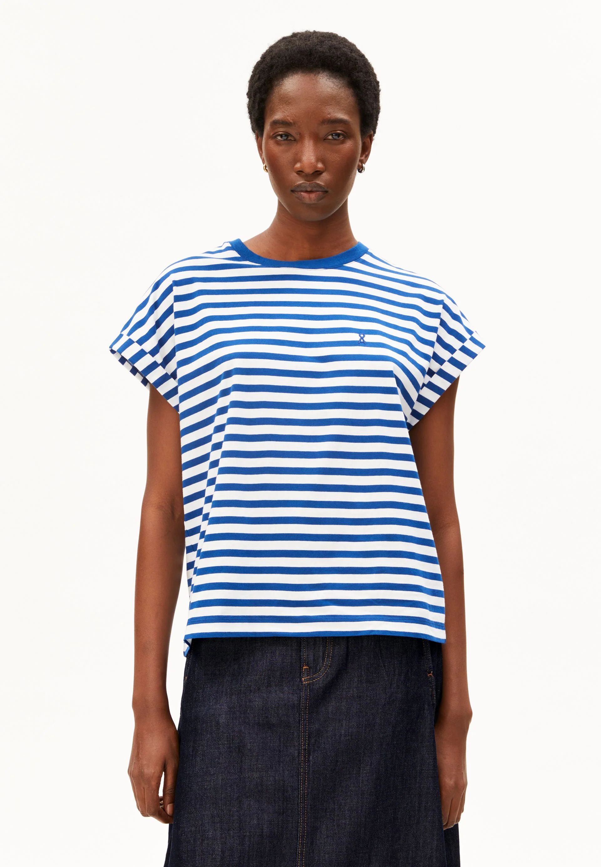 NEUES GESTREIFTES IDAARA T-SHIRT | white-lapis blue