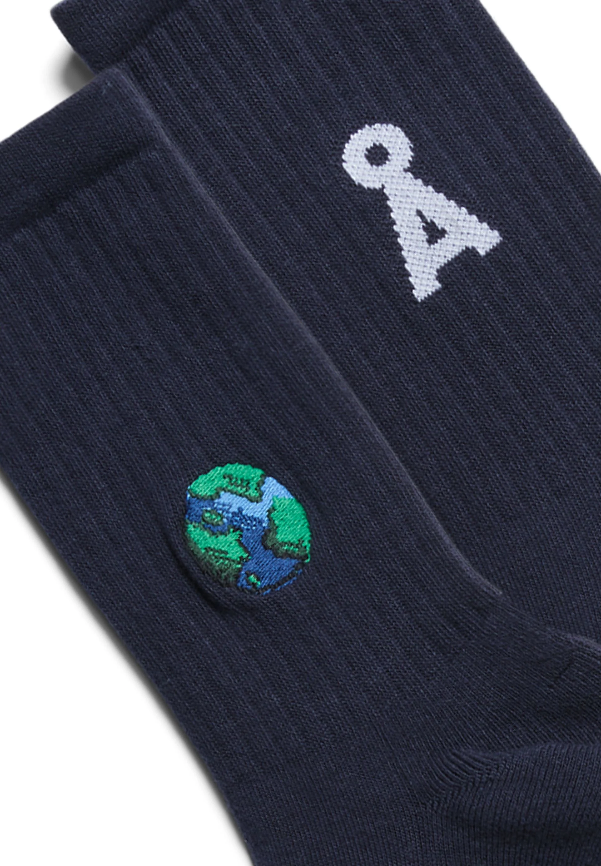 SAAMUS WORLD | night sky