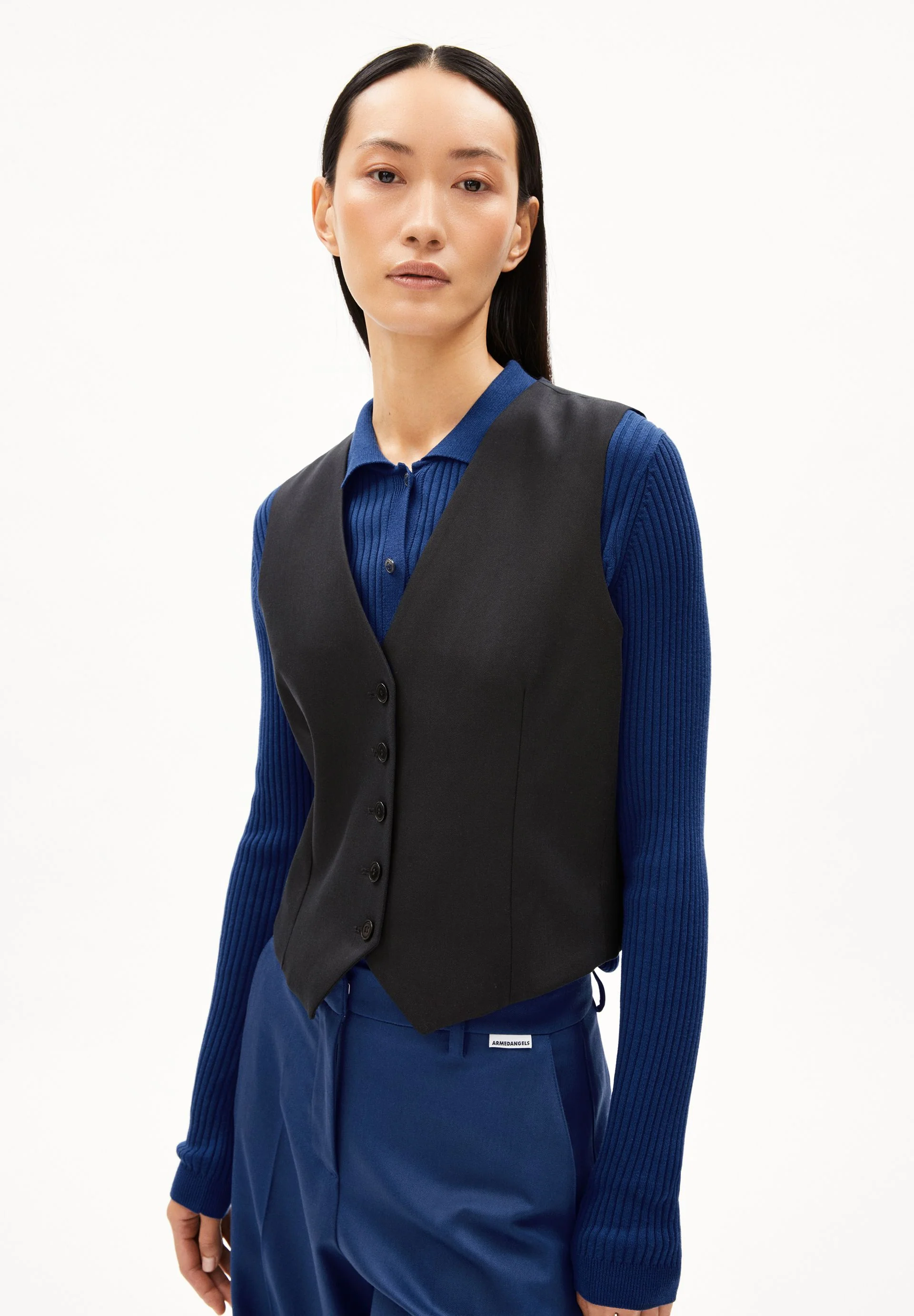 SINERIAA VEST | black