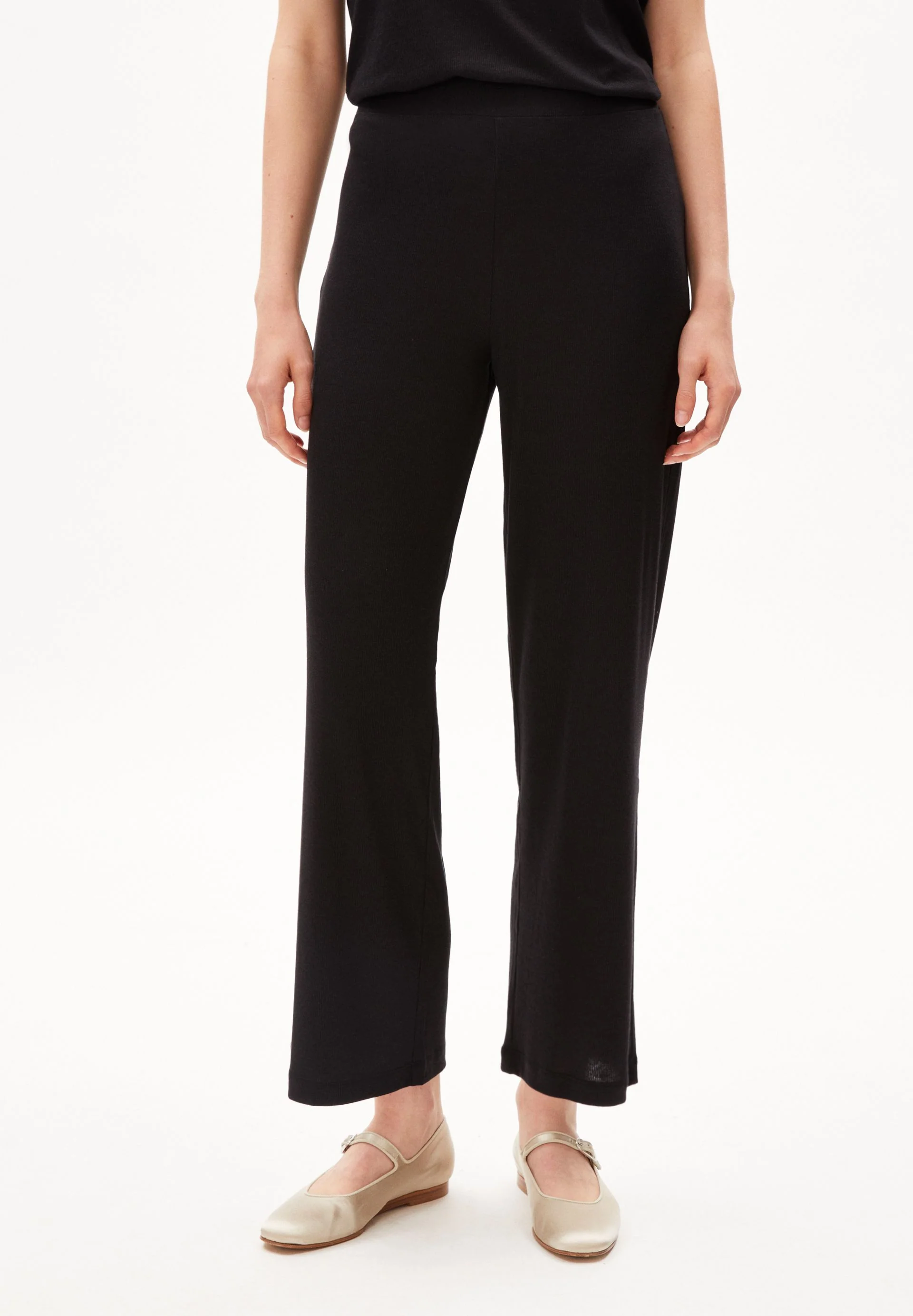 STELLAARA | black