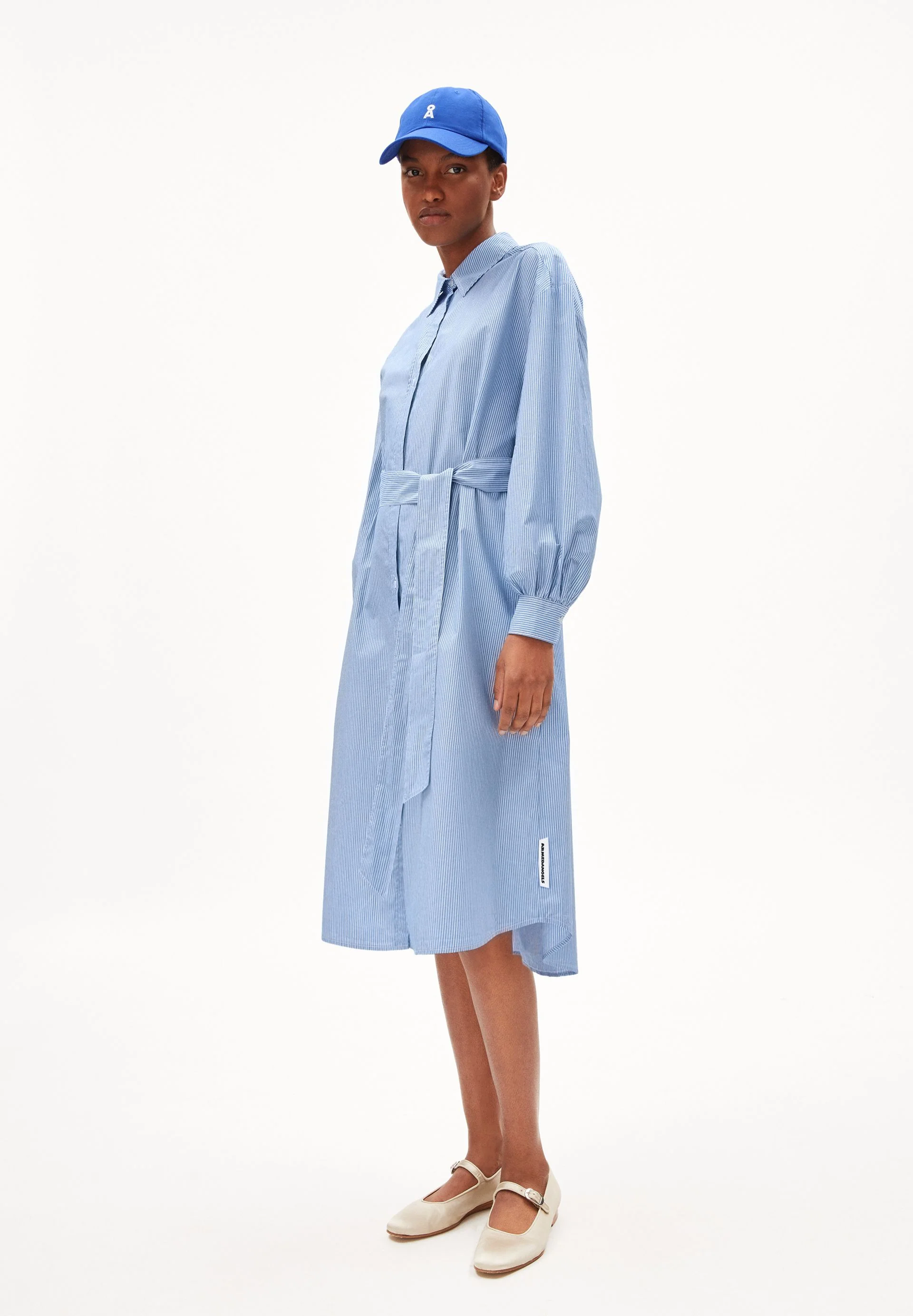 SURIAANA STRIPED | warm blue-white