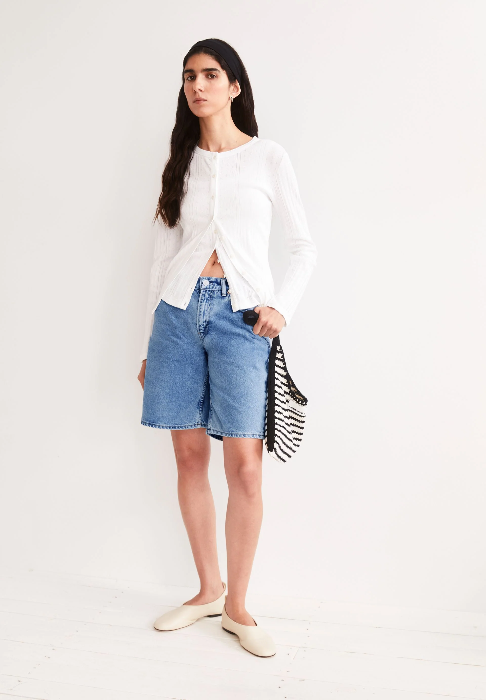 THALINAA MID WAIST JEANS-SHORTS | fresh blue - Image 4