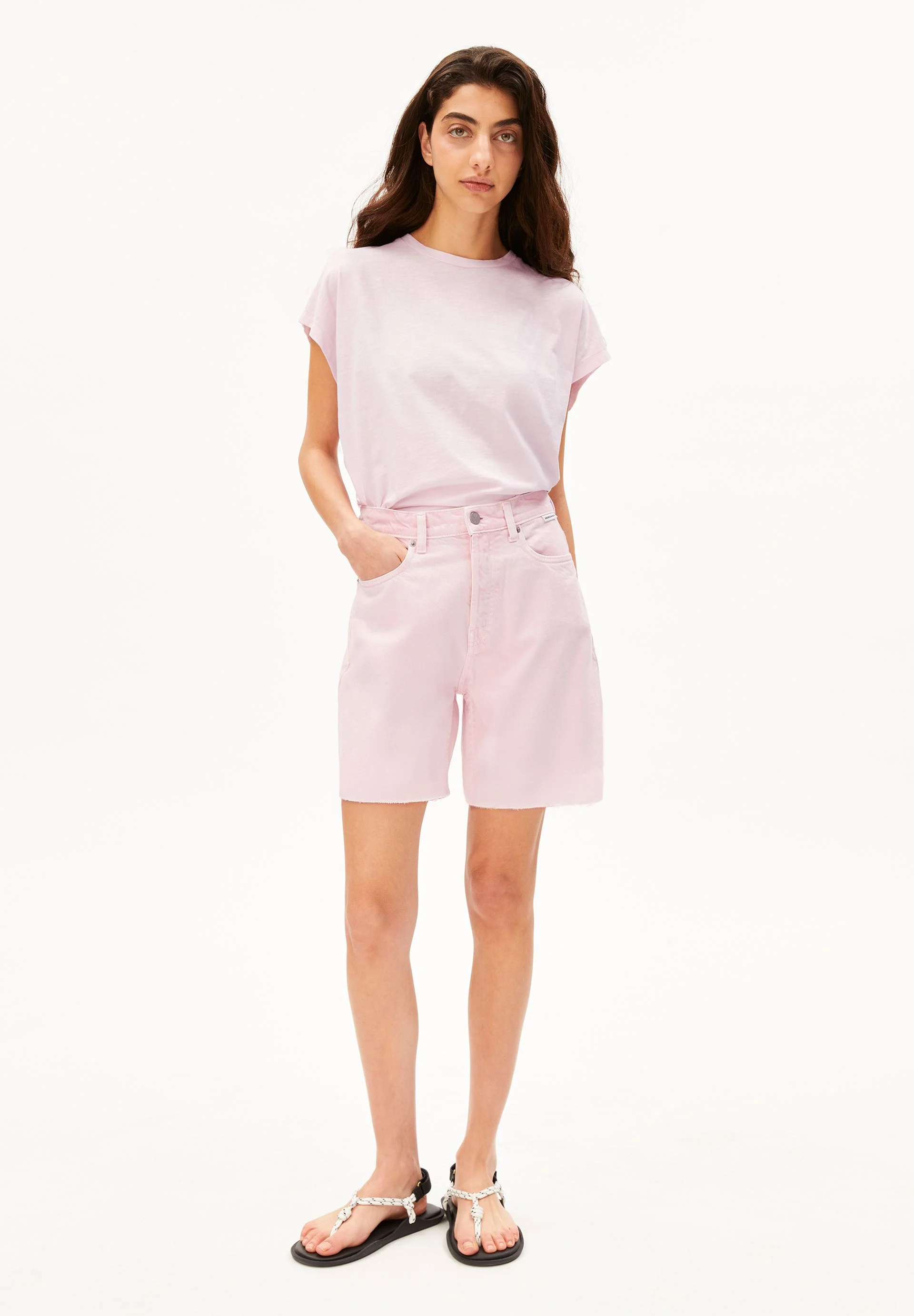 THAALINA MID WAIST JEANS-SHORTS | pink mist - Image 5