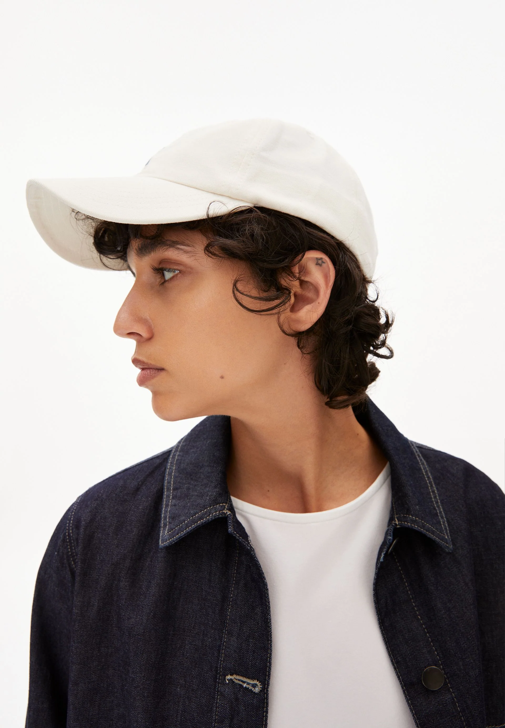 YENAAS BOLD KAPPE | off white